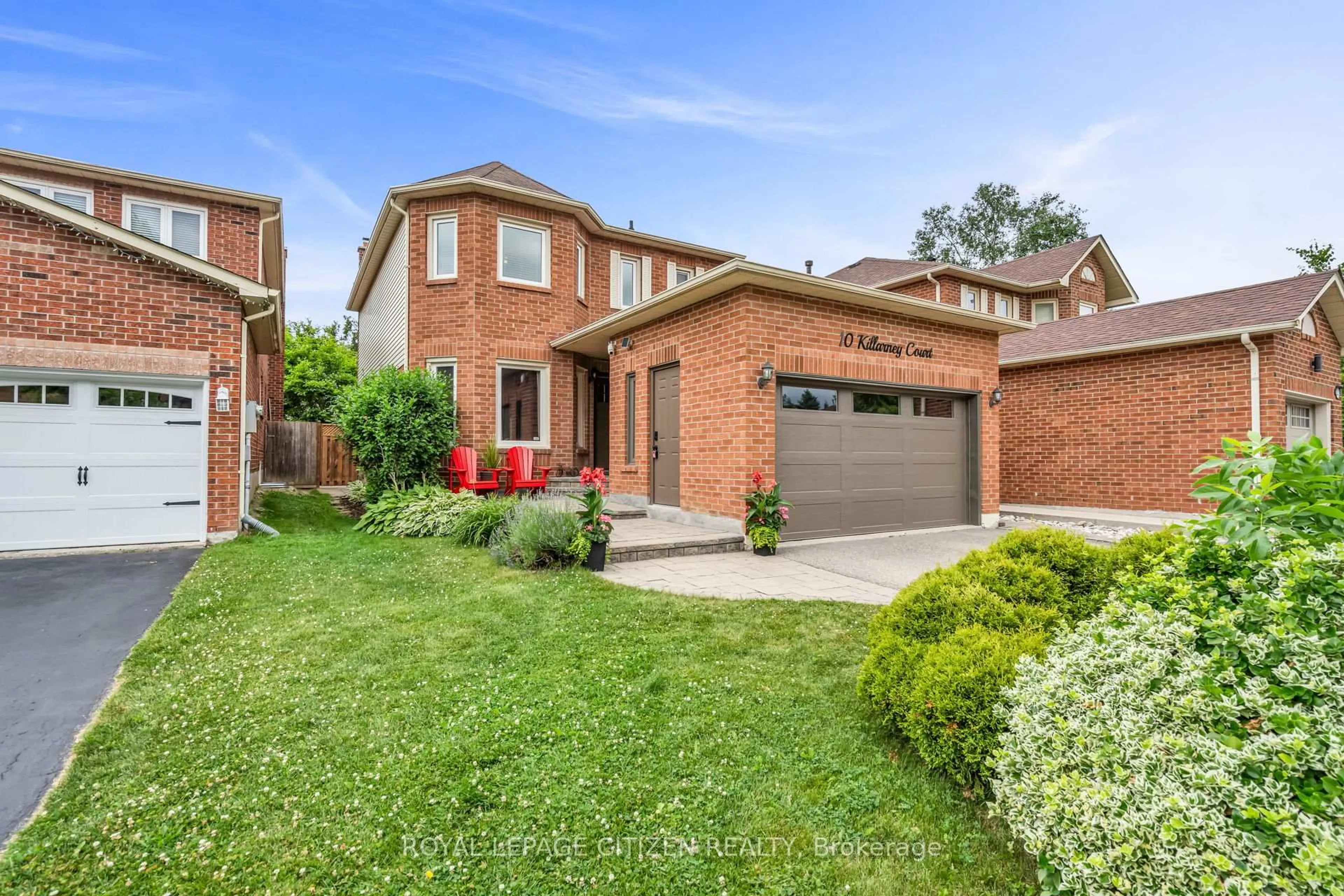 Home with brick exterior material, street for 10 Killarney Crt, Brampton Ontario L6Z 3B7