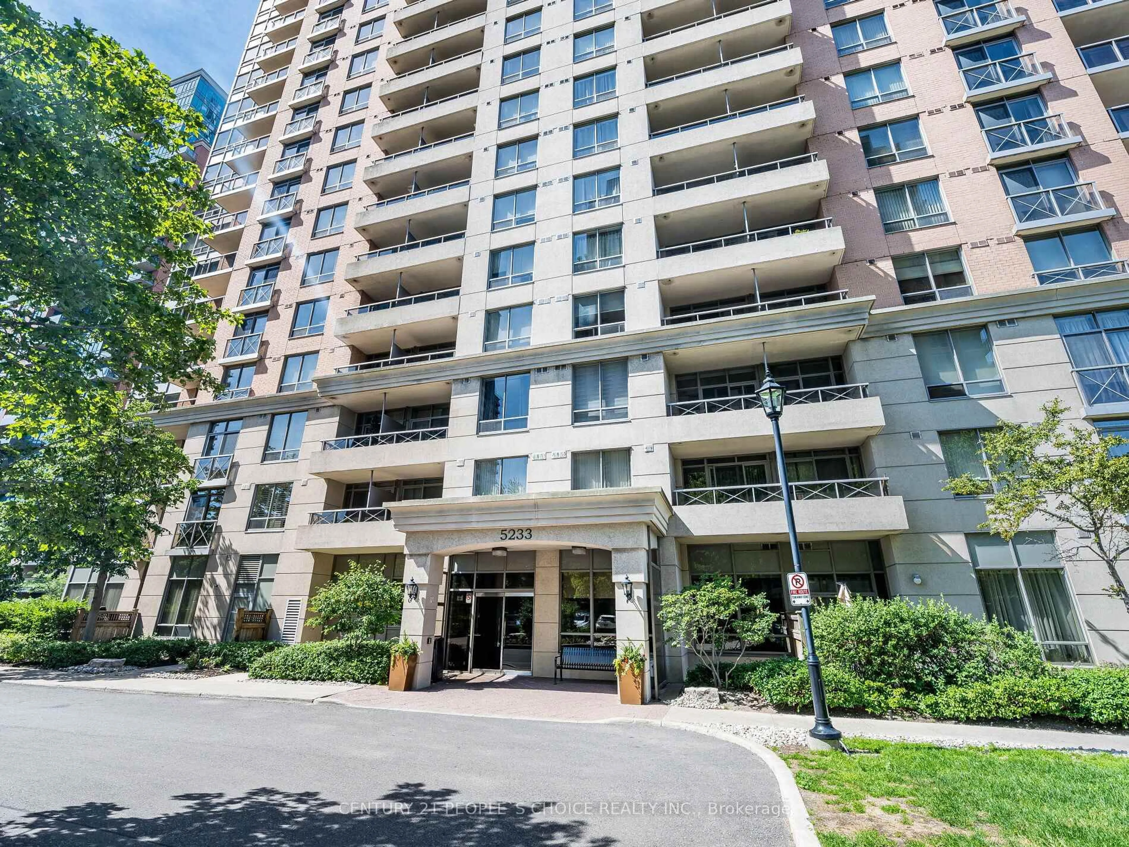 Indoor foyer for 5233 Dundas St ##1428, Toronto Ontario M9B 6M1