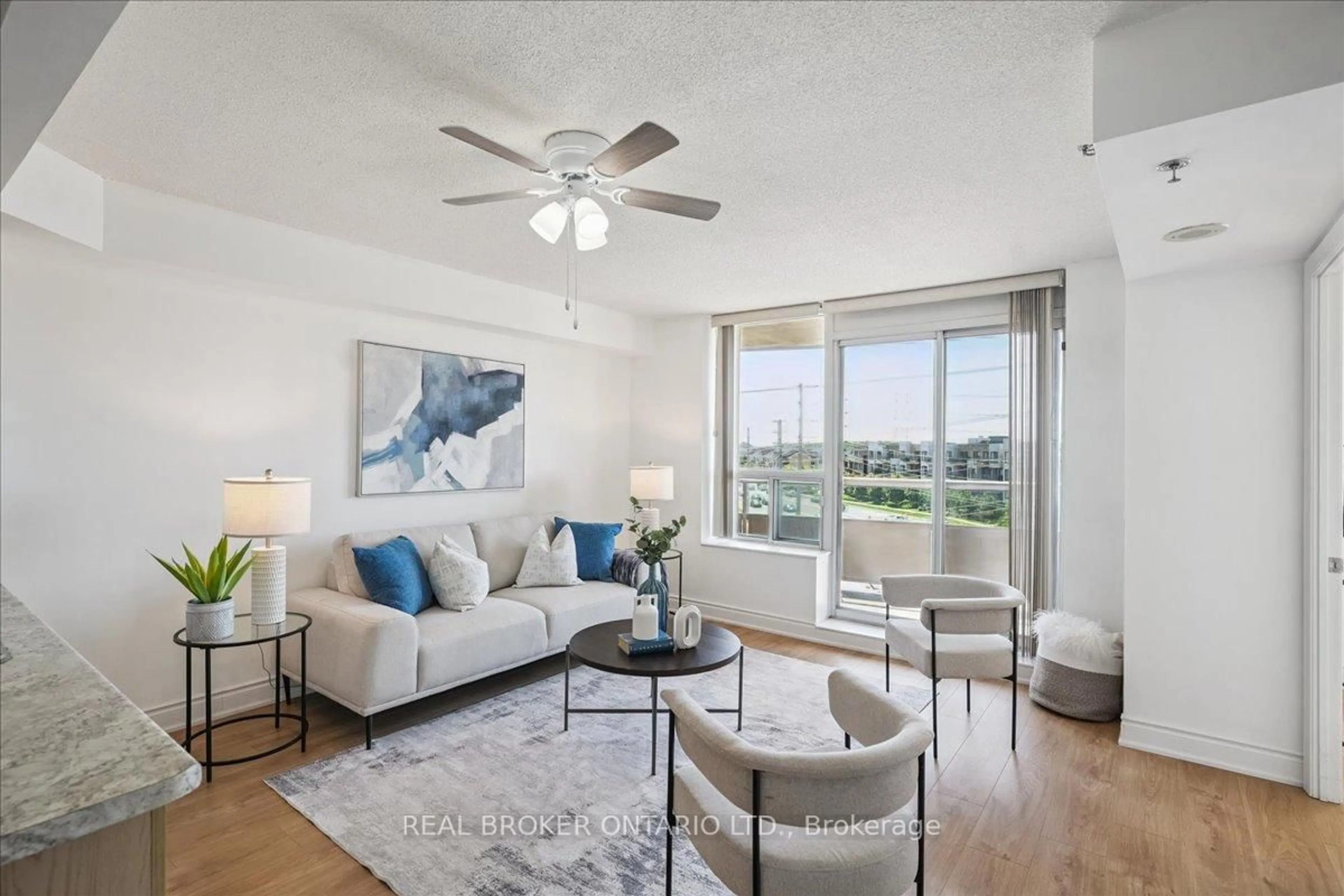 Living room with furniture, unknown for 4640 Kimbermount Ave #505, Mississauga Ontario L5M 5W6