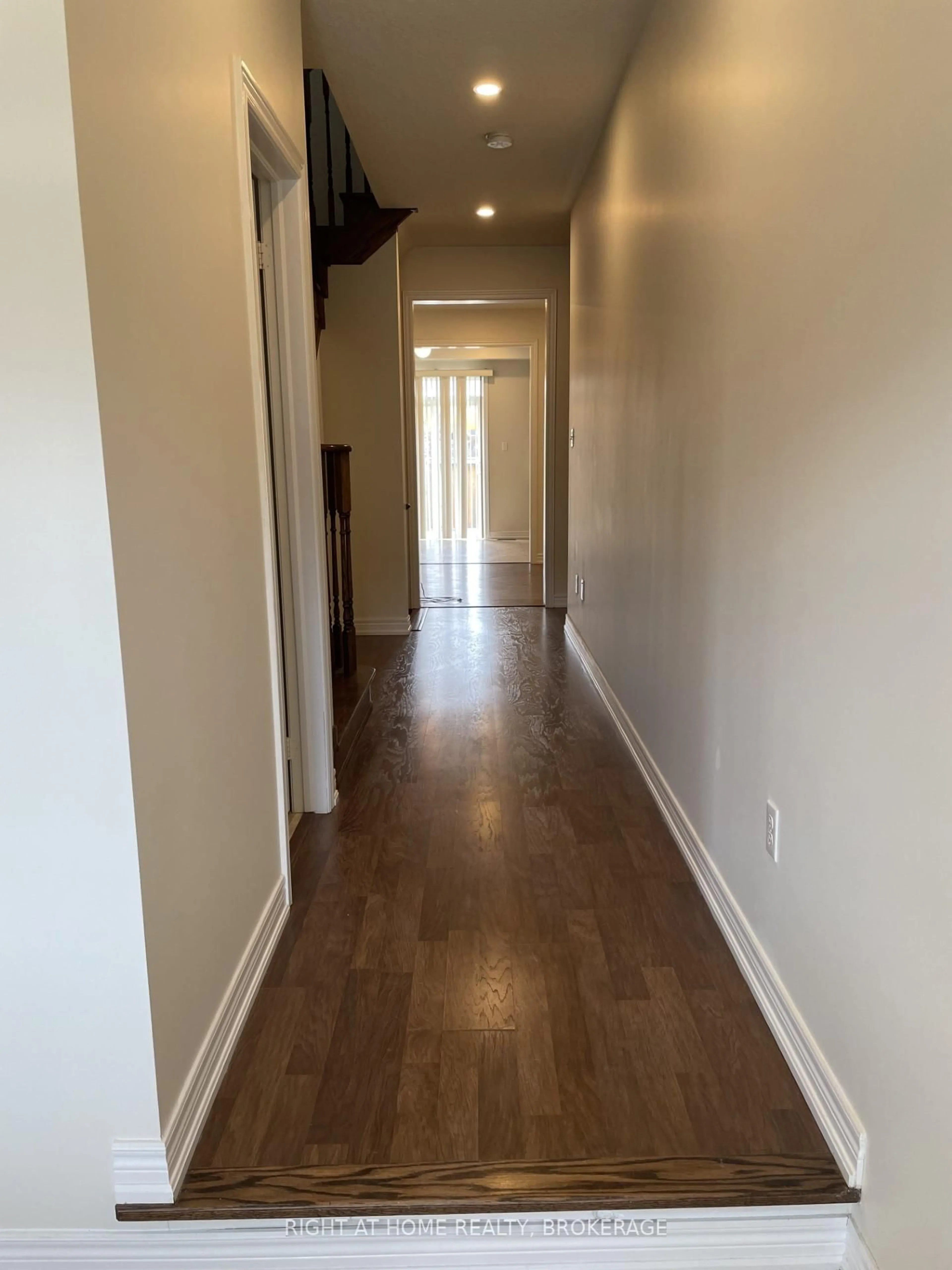 A pic of a room for 3211 Edwyna Dr, Mississauga Ontario L5M 0V3