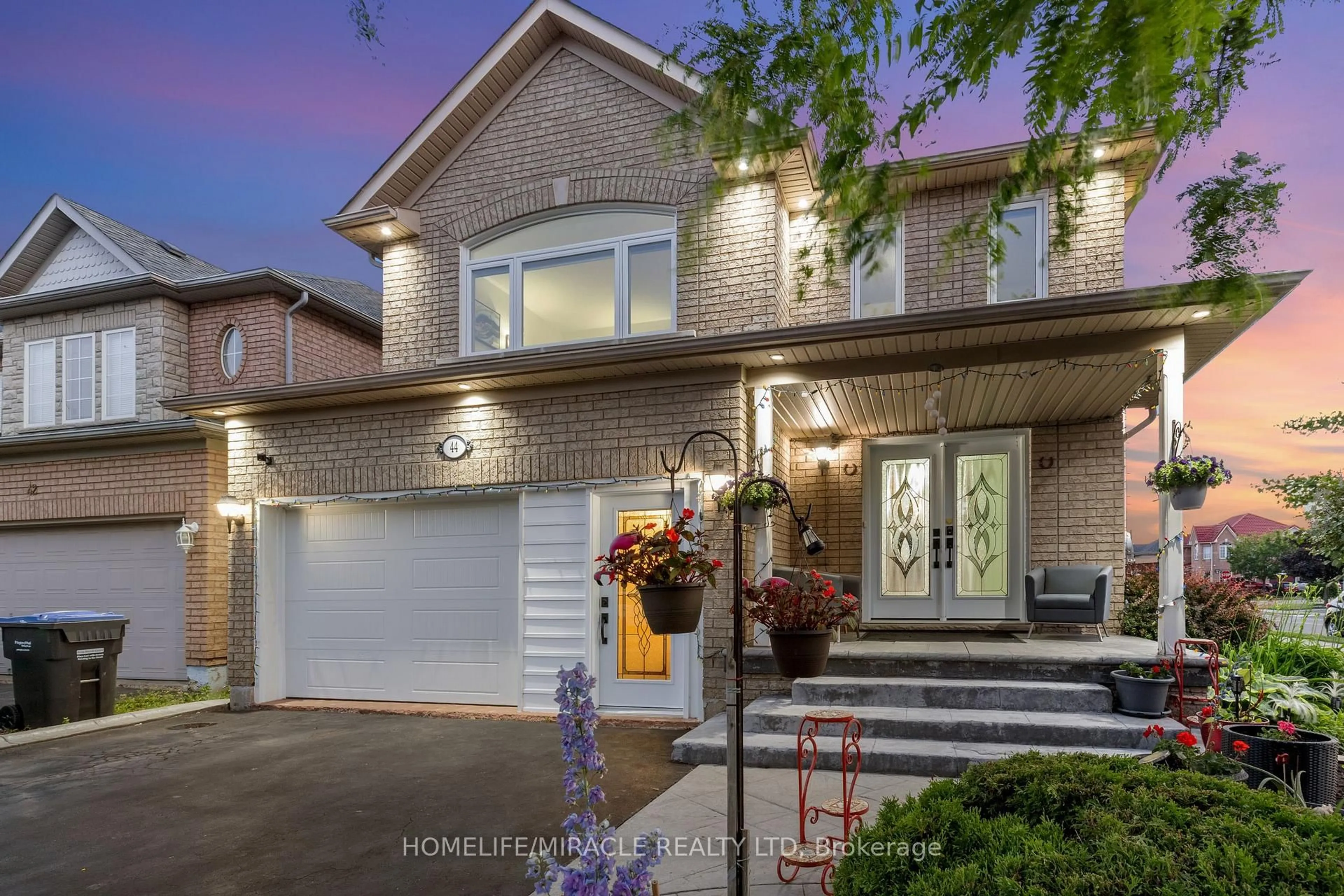 Home with brick exterior material, street for 44 Newark Way, Brampton Ontario L7A 2W8