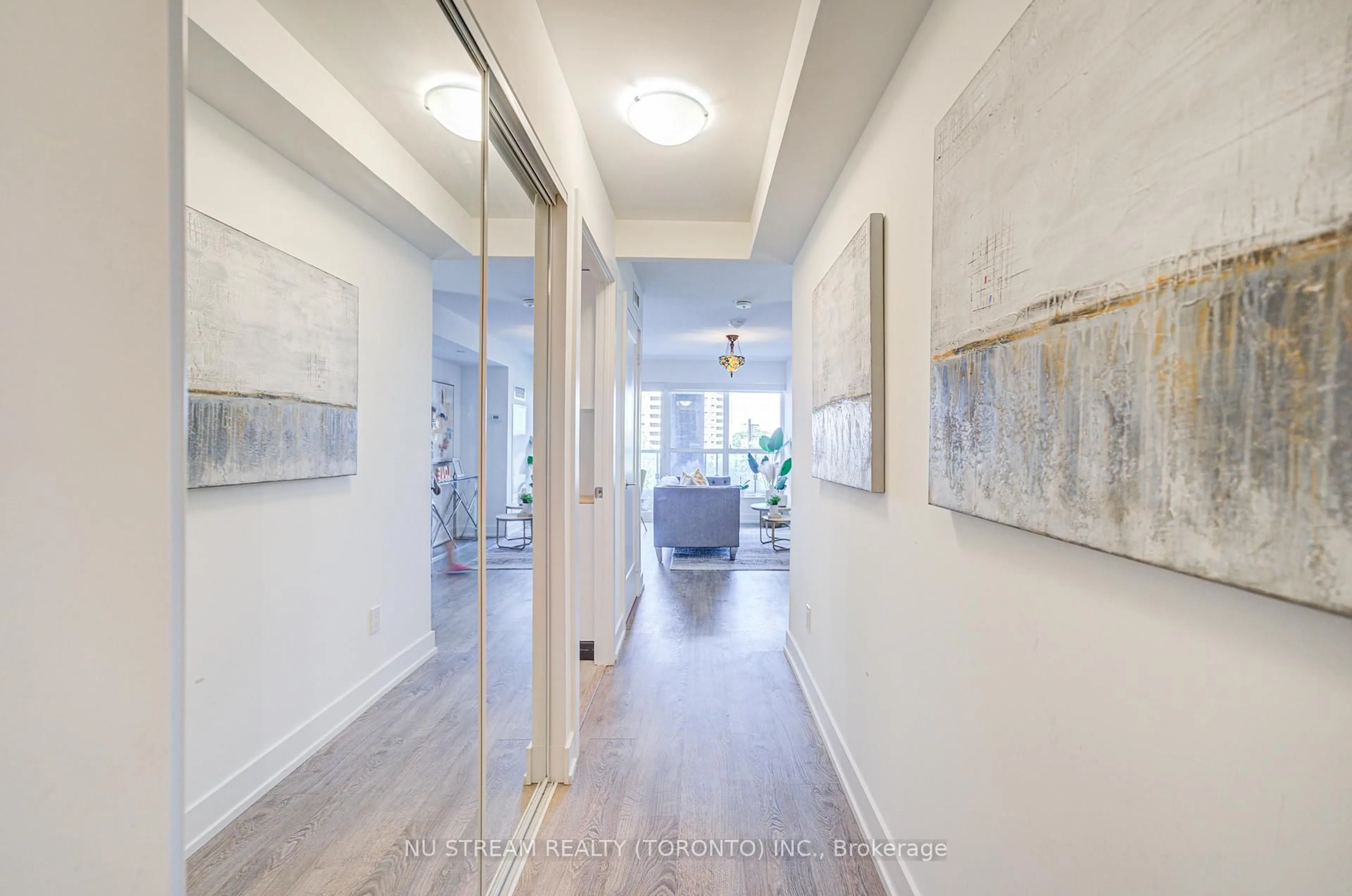 Indoor foyer for 5 Mabelle Ave #327, Toronto Ontario M9A 0C8