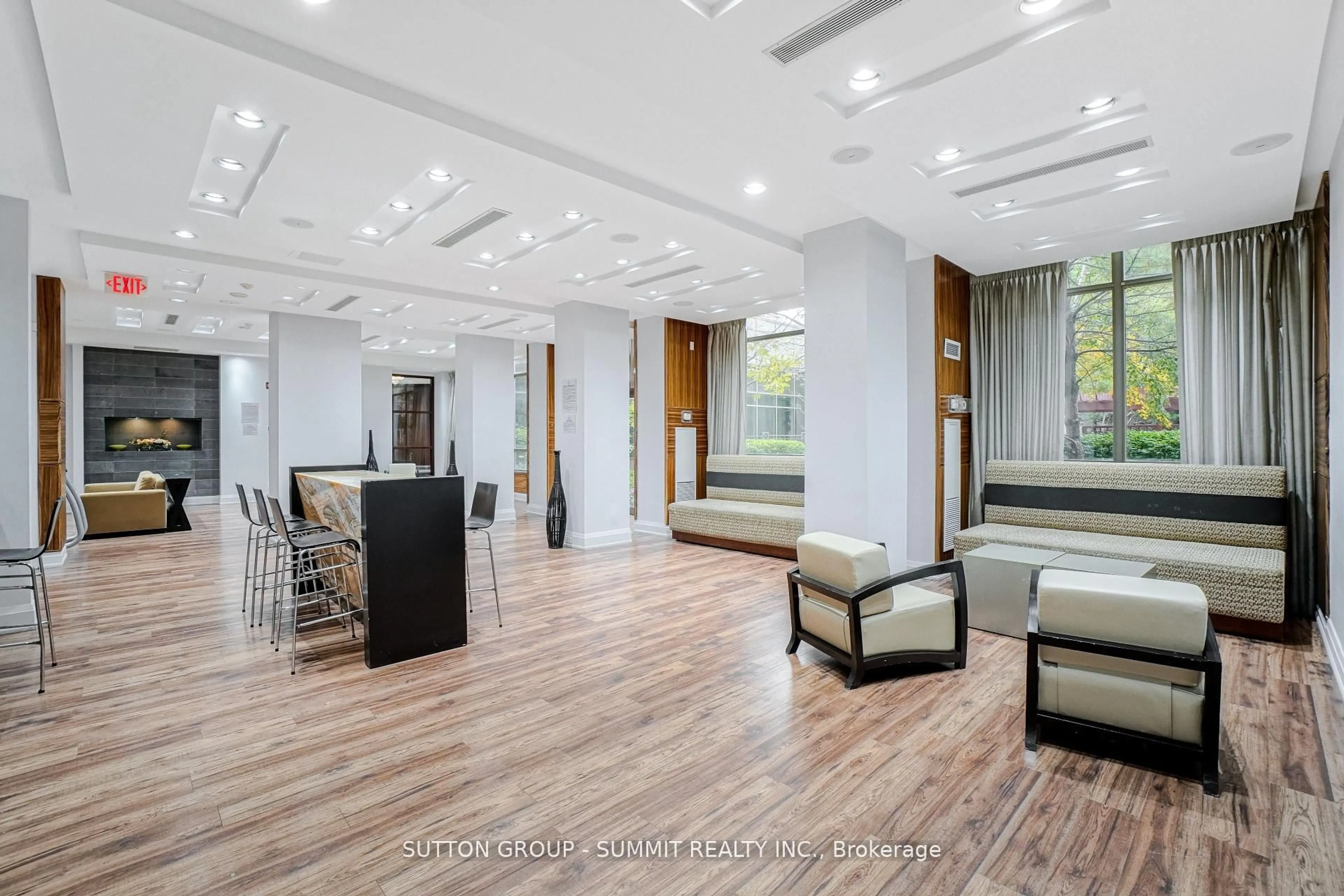 Lobby for 310 BURNHAMTHORPE Rd #2310, Mississauga Ontario L5B 4P9
