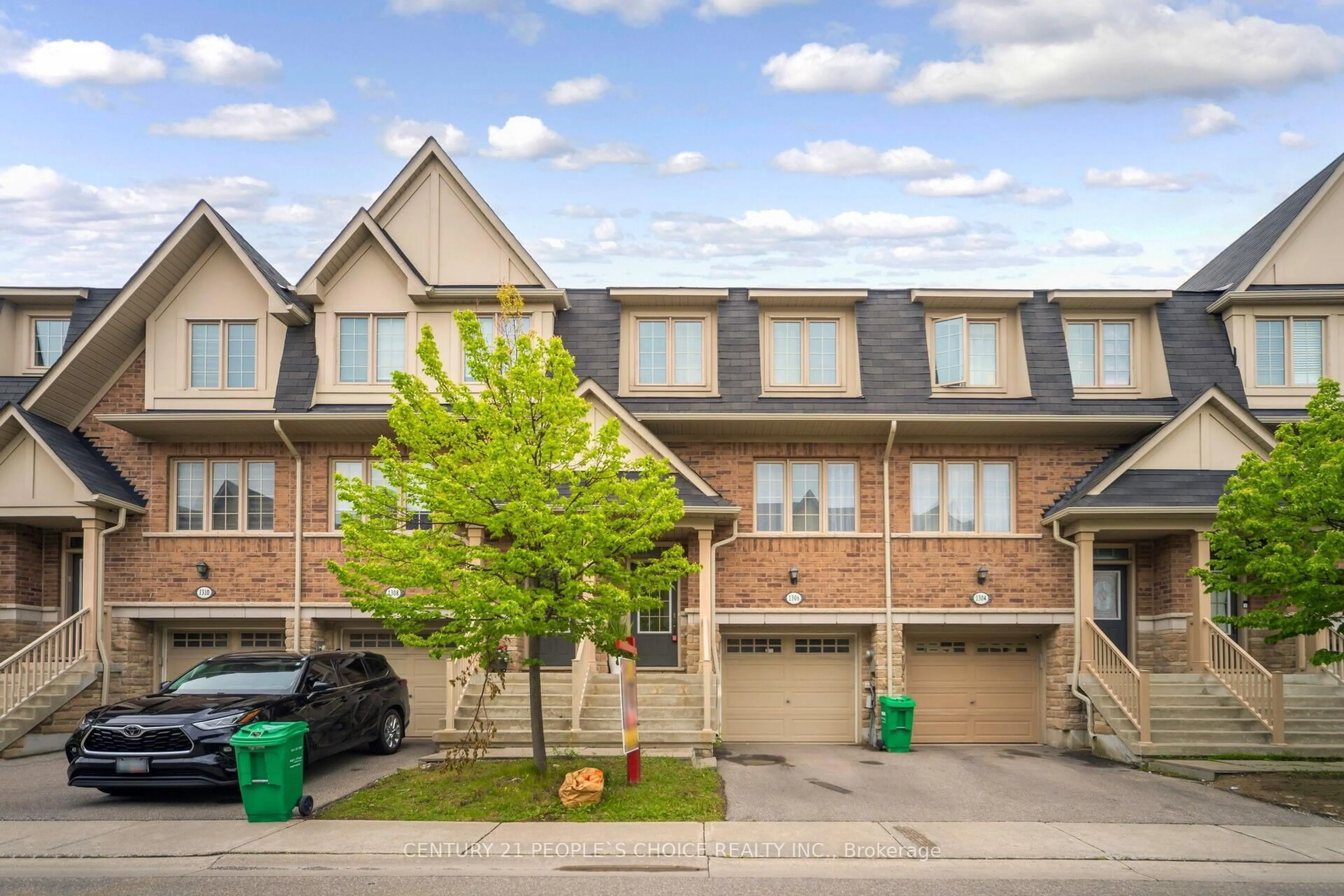 Home with brick exterior material, street for 1306 Granrock Cres, Mississauga Ontario L5V 0E1