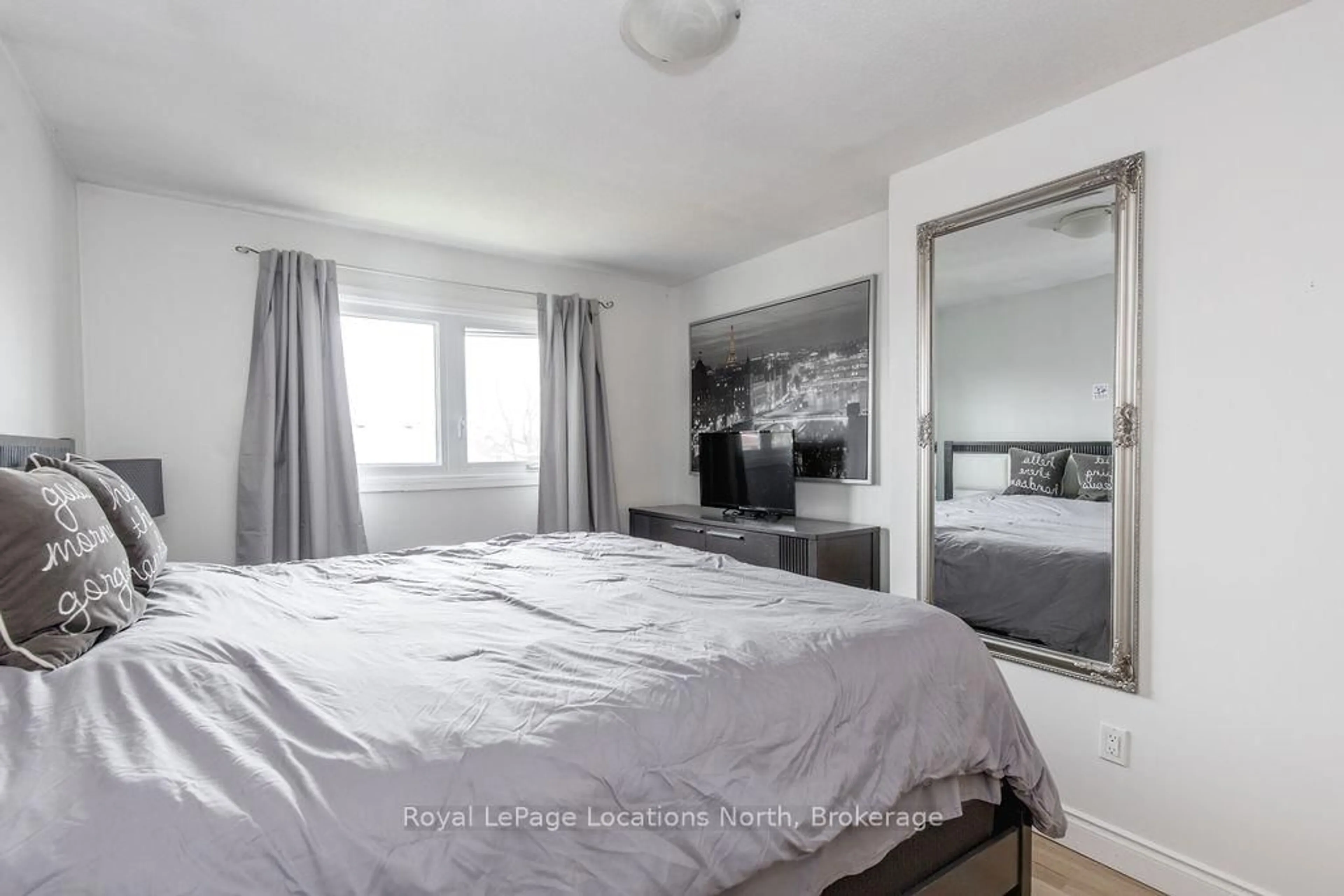 Bedroom with bed, unknown for 120 Candy Cres, Brampton Ontario L6X 3T5