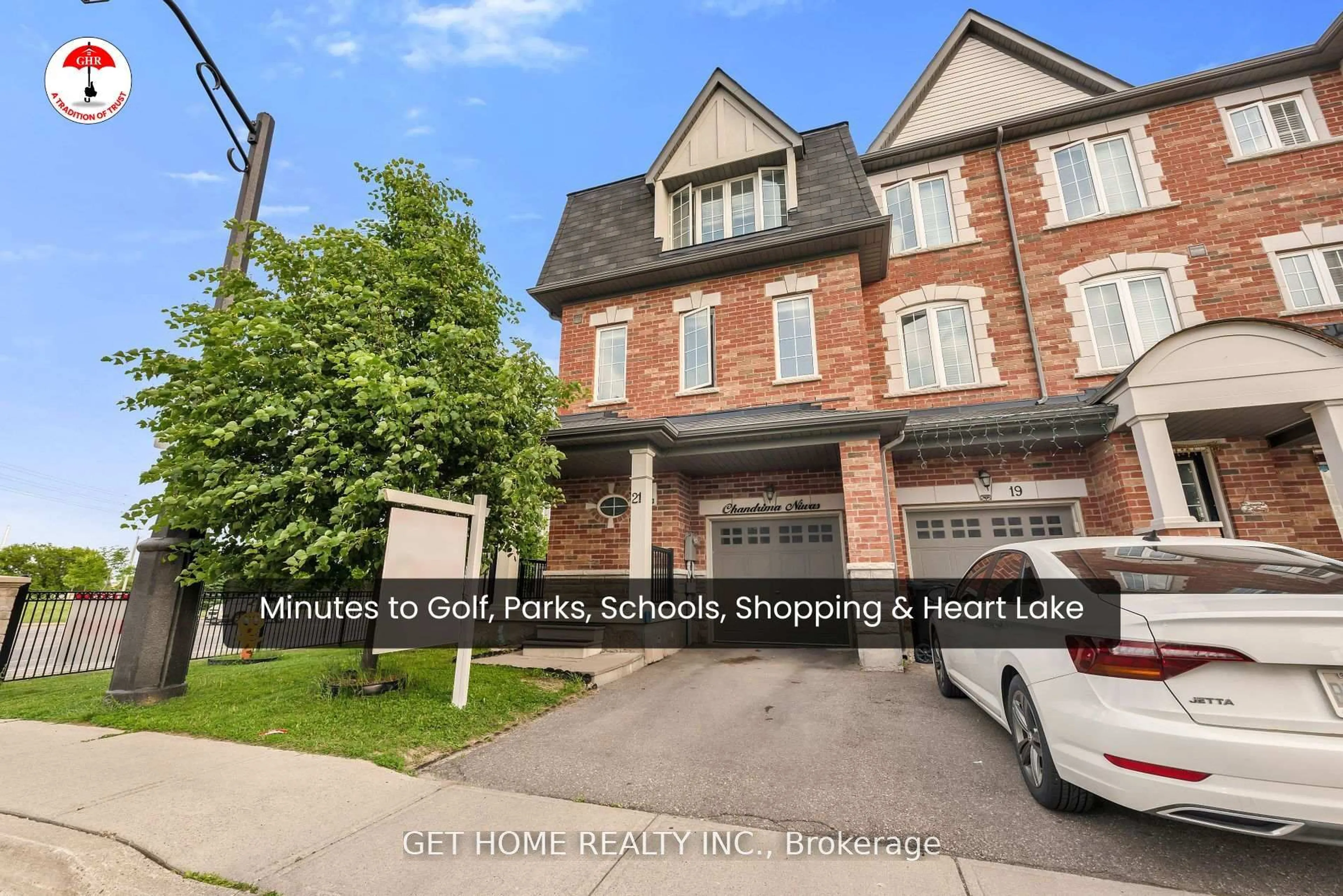 Home with brick exterior material, street for 21 Rabbit Run Way, Brampton Ontario L6Z 0J2