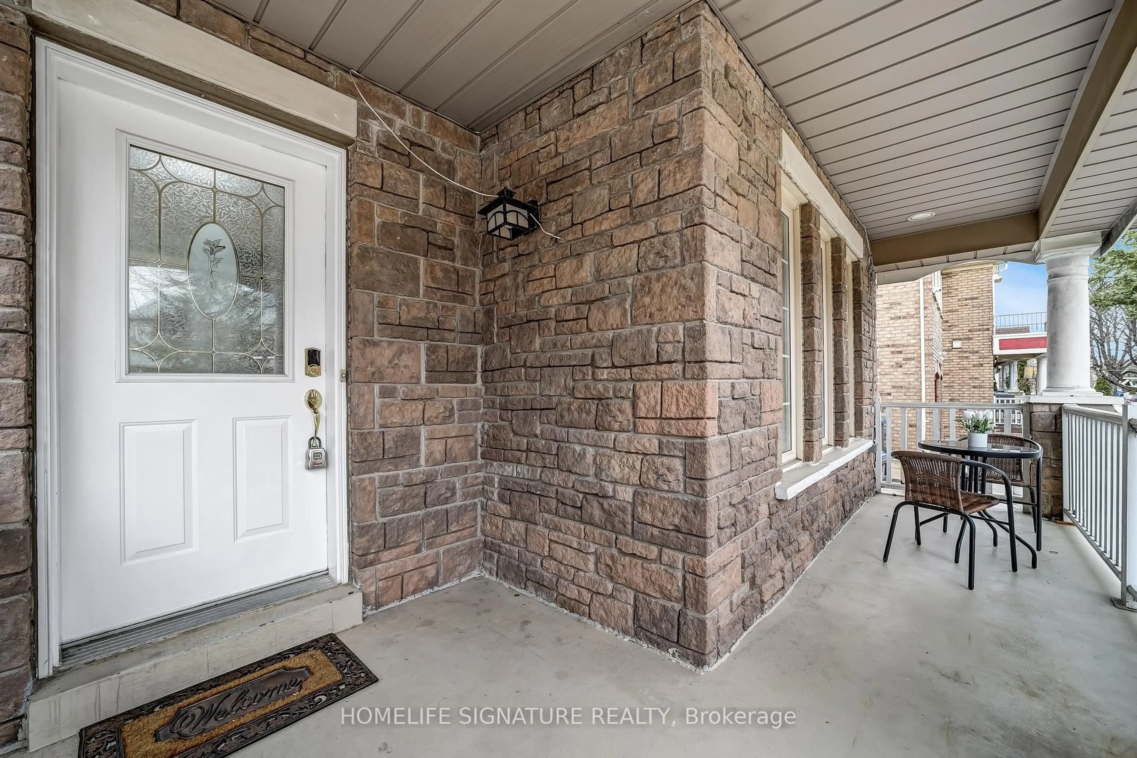 Indoor entryway for 50 Marbleseed Cres, Brampton Ontario L6R 2J7