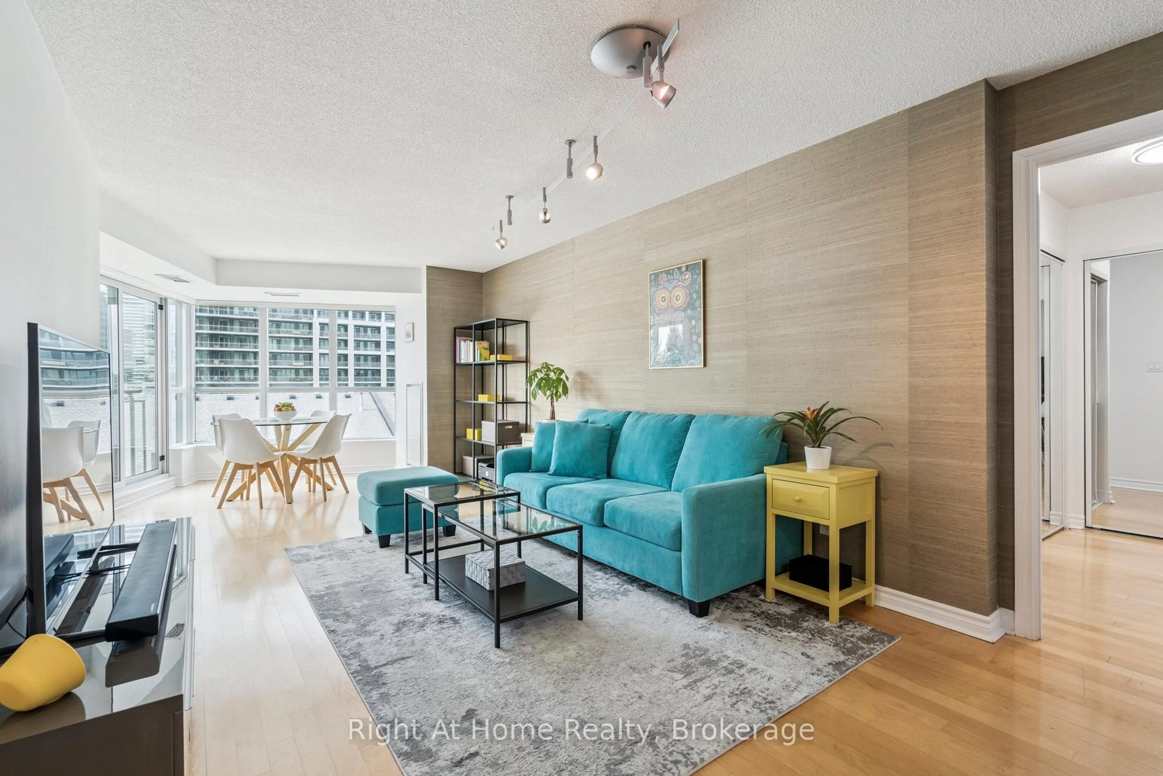 Living room with furniture, unknown for 2111 Lake Shore Blvd #605, Toronto Ontario M8V 4B2