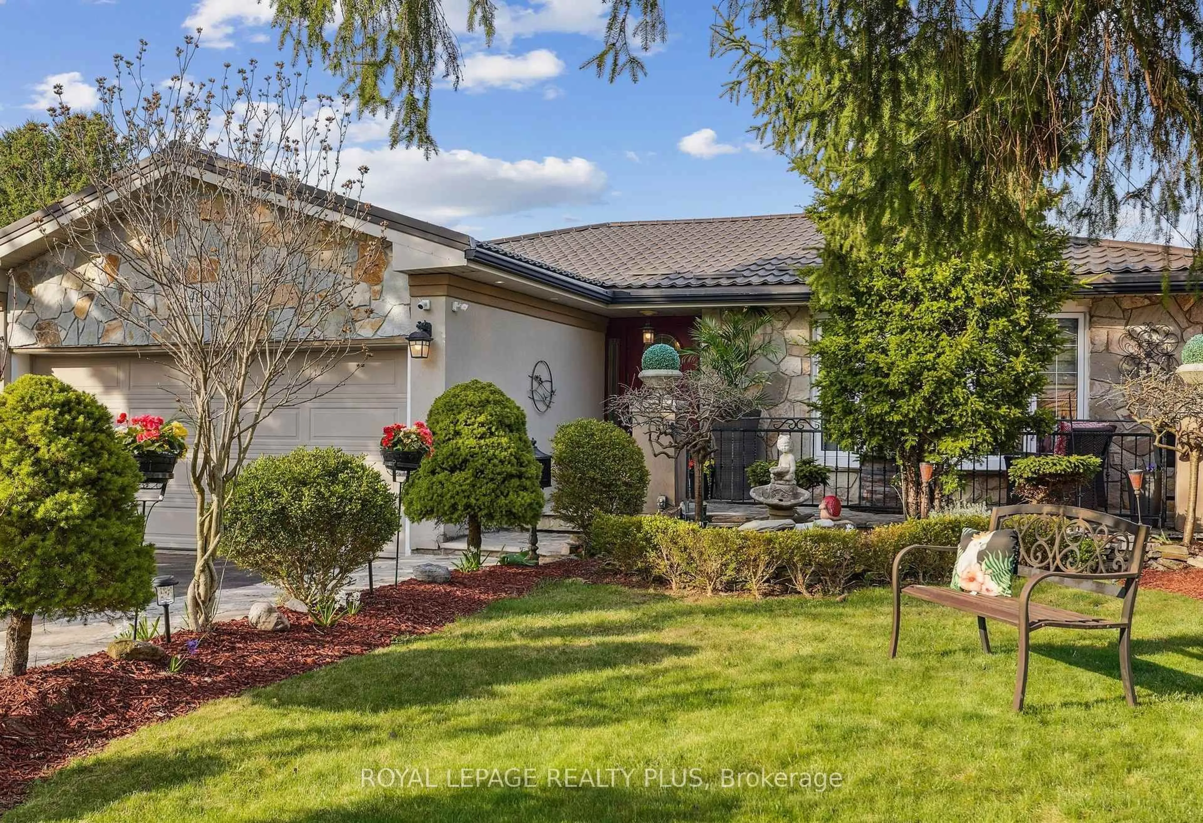 Unknown for 2409 Speyside Dr, Mississauga Ontario L5K 1X5