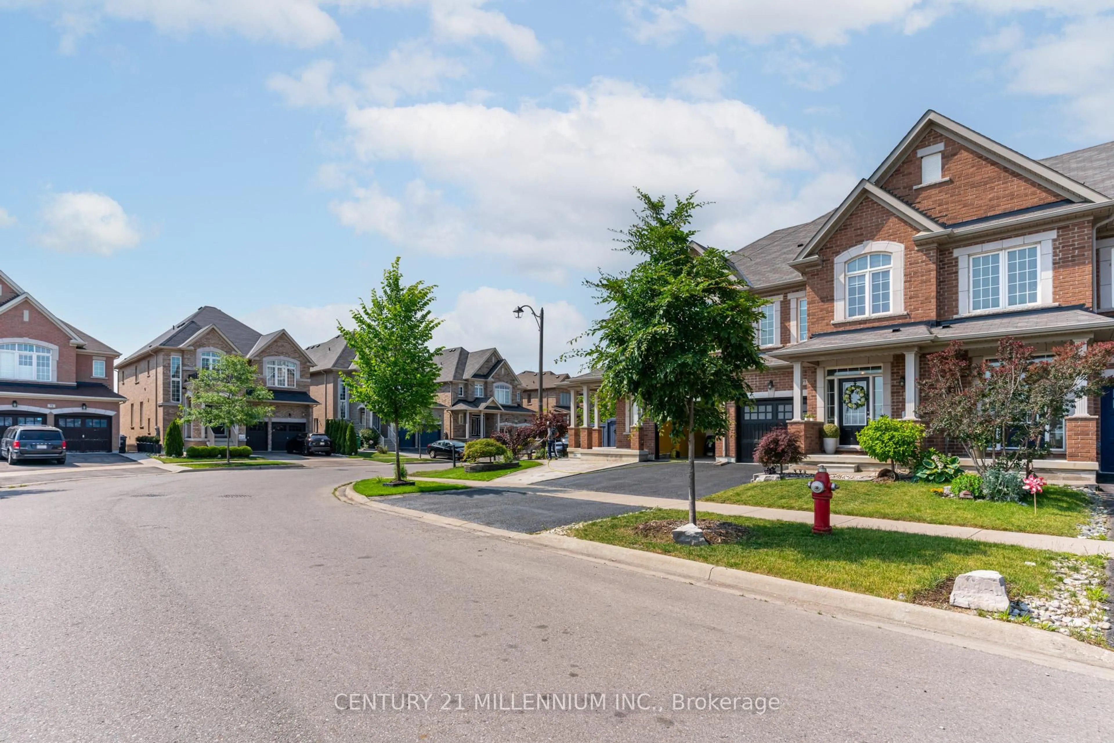 Unknown for 77 Relton Circ, Brampton Ontario L6P 4A7