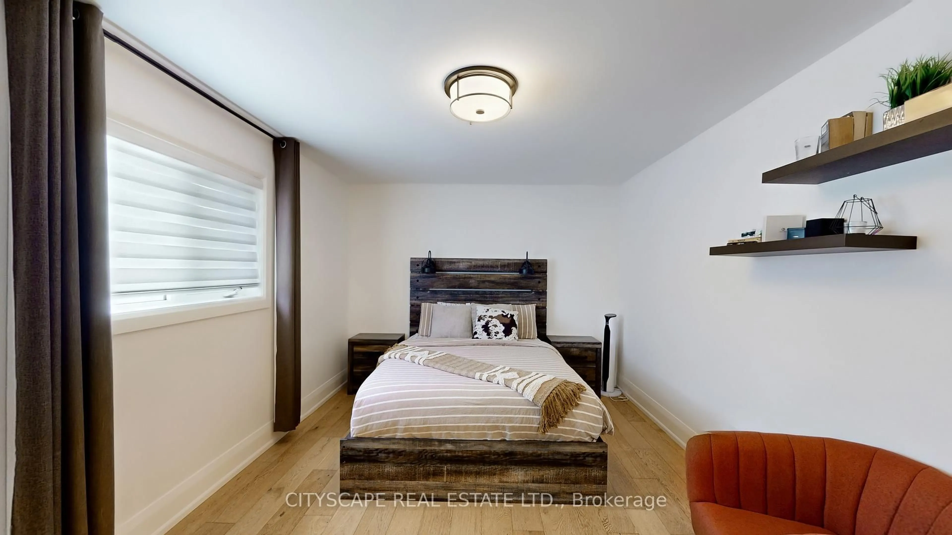 Bedroom with bed, unknown for 5966 River Grove Ave, Mississauga Ontario L5M 4Z8