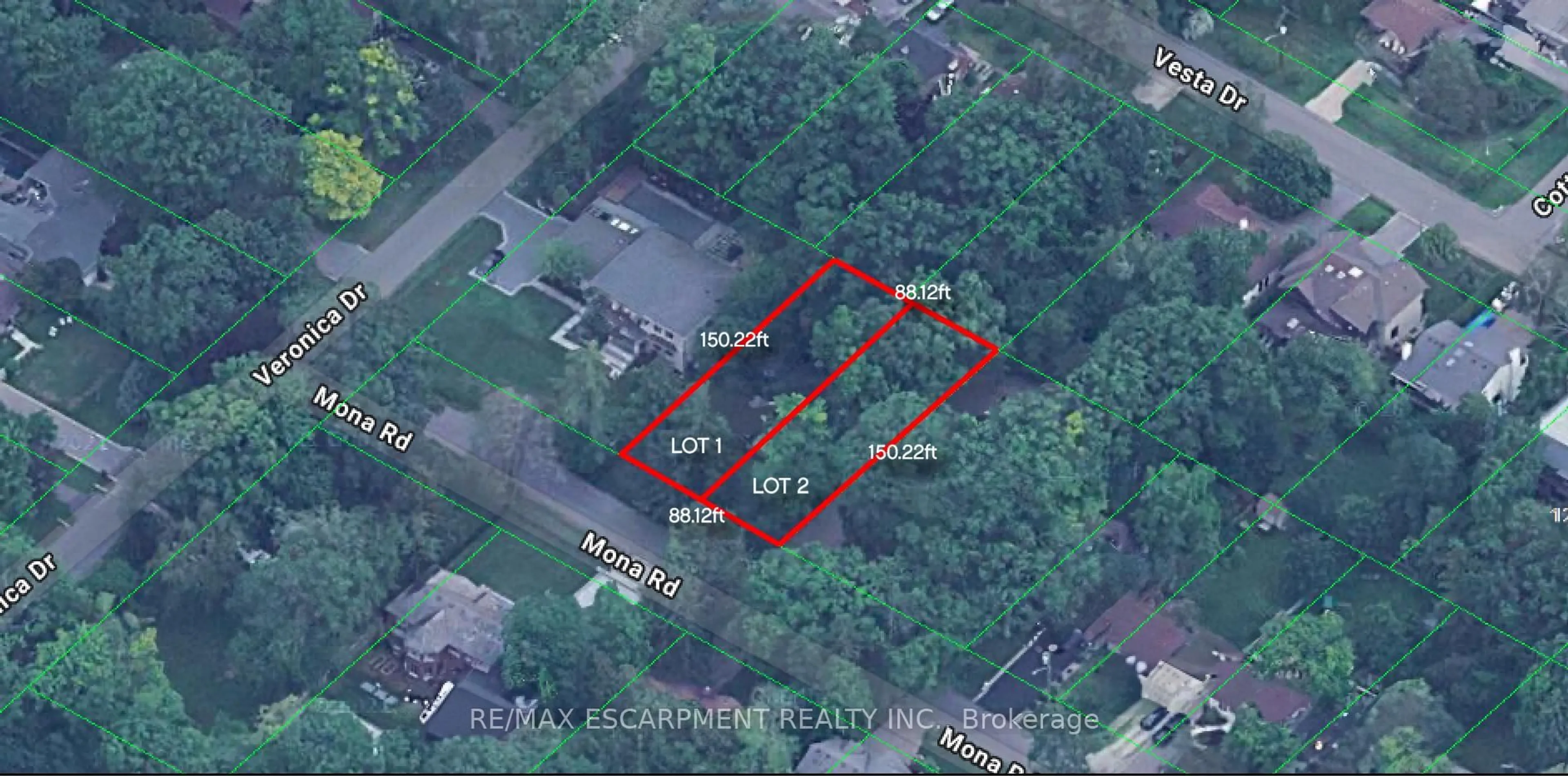 A pic from outside/outdoor area/front of a property/back of a property/a pic from drone, street for 1261 Mona Rd, Mississauga Ontario L5G 2Z9