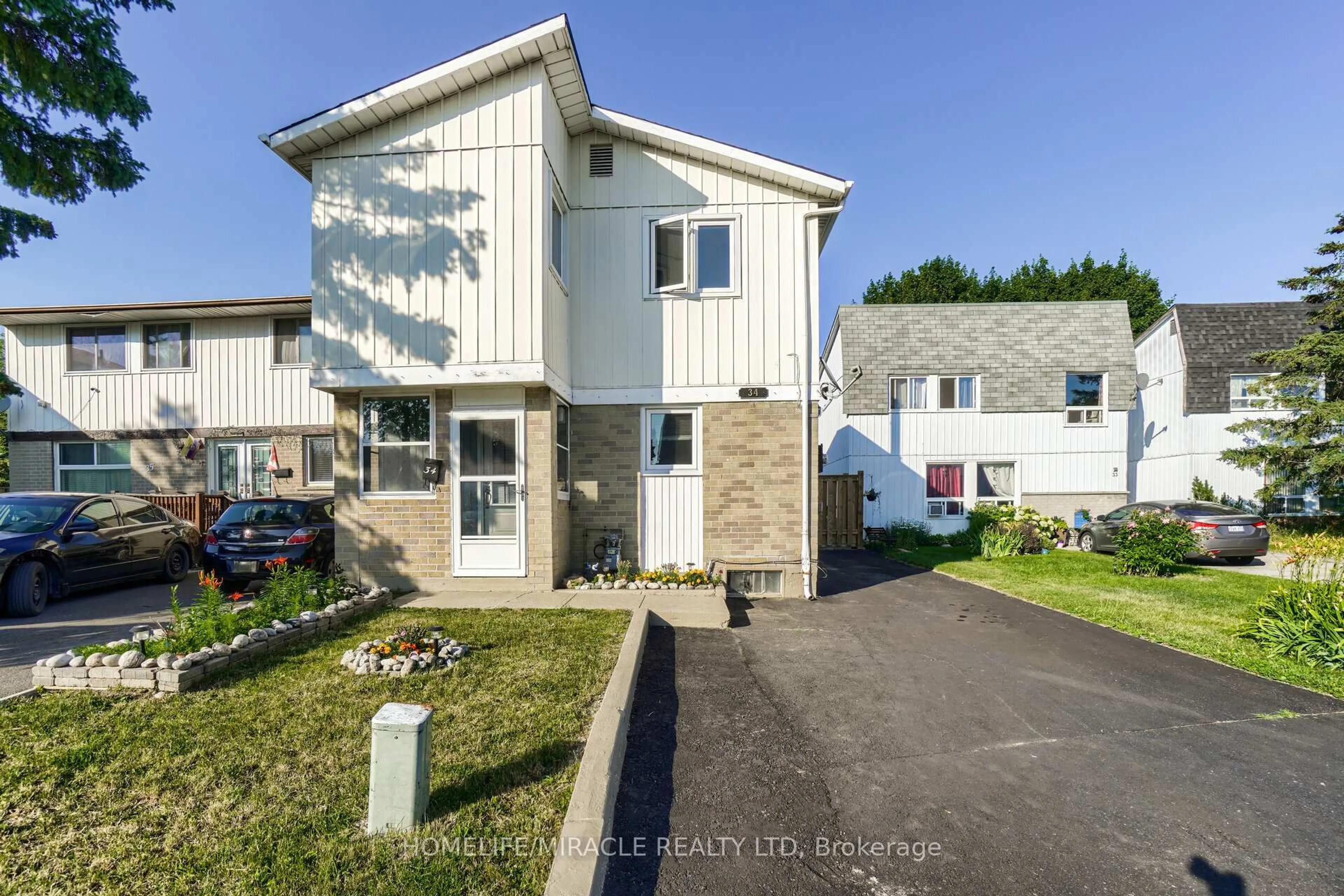 Unknown for 34 Greenbush Cres, Brampton Ontario L6S 2K2