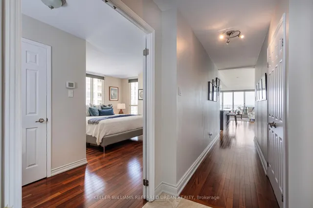 Additional property image - 2285 Lake Shore Blvd Unit 902