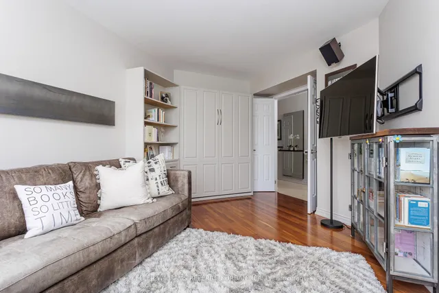 Additional property image - 2285 Lake Shore Blvd Unit 902