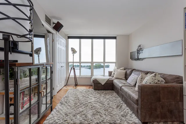 Additional property image - 2285 Lake Shore Blvd Unit 902