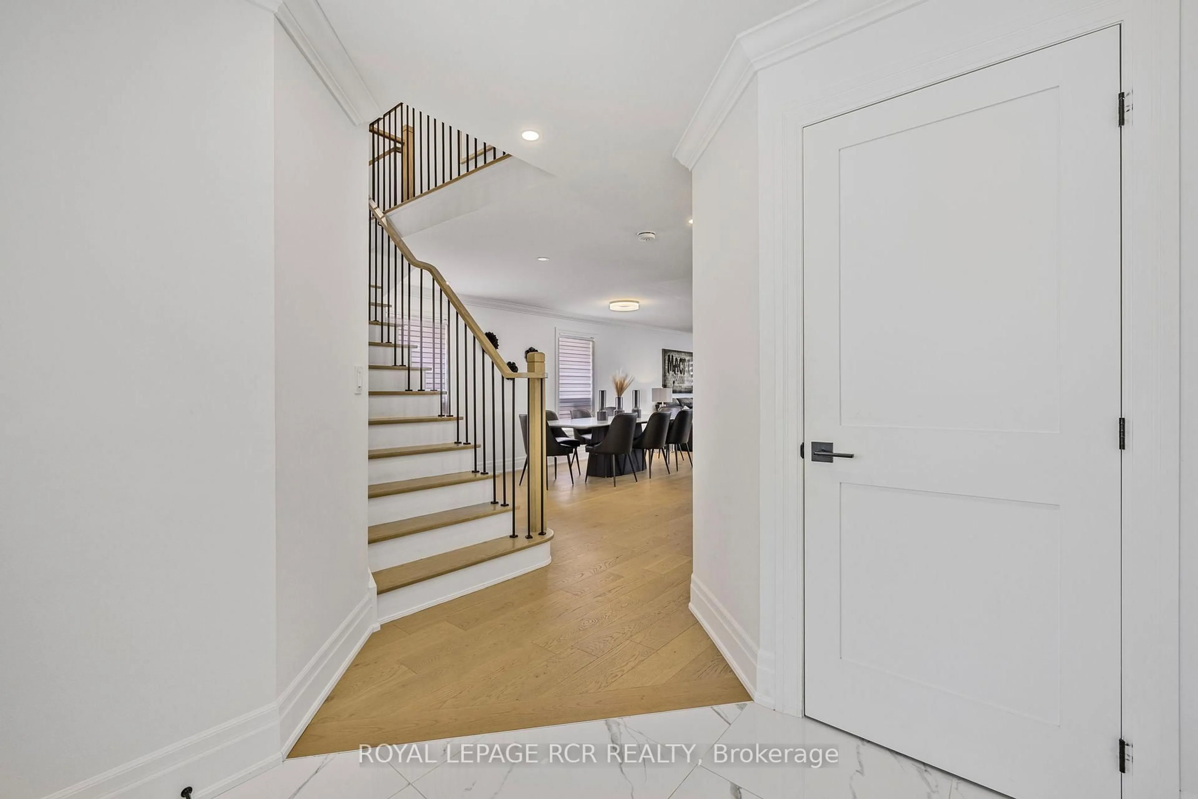 Indoor entryway for 75 Tarquini Cres, Caledon Ontario L7E 2Z5