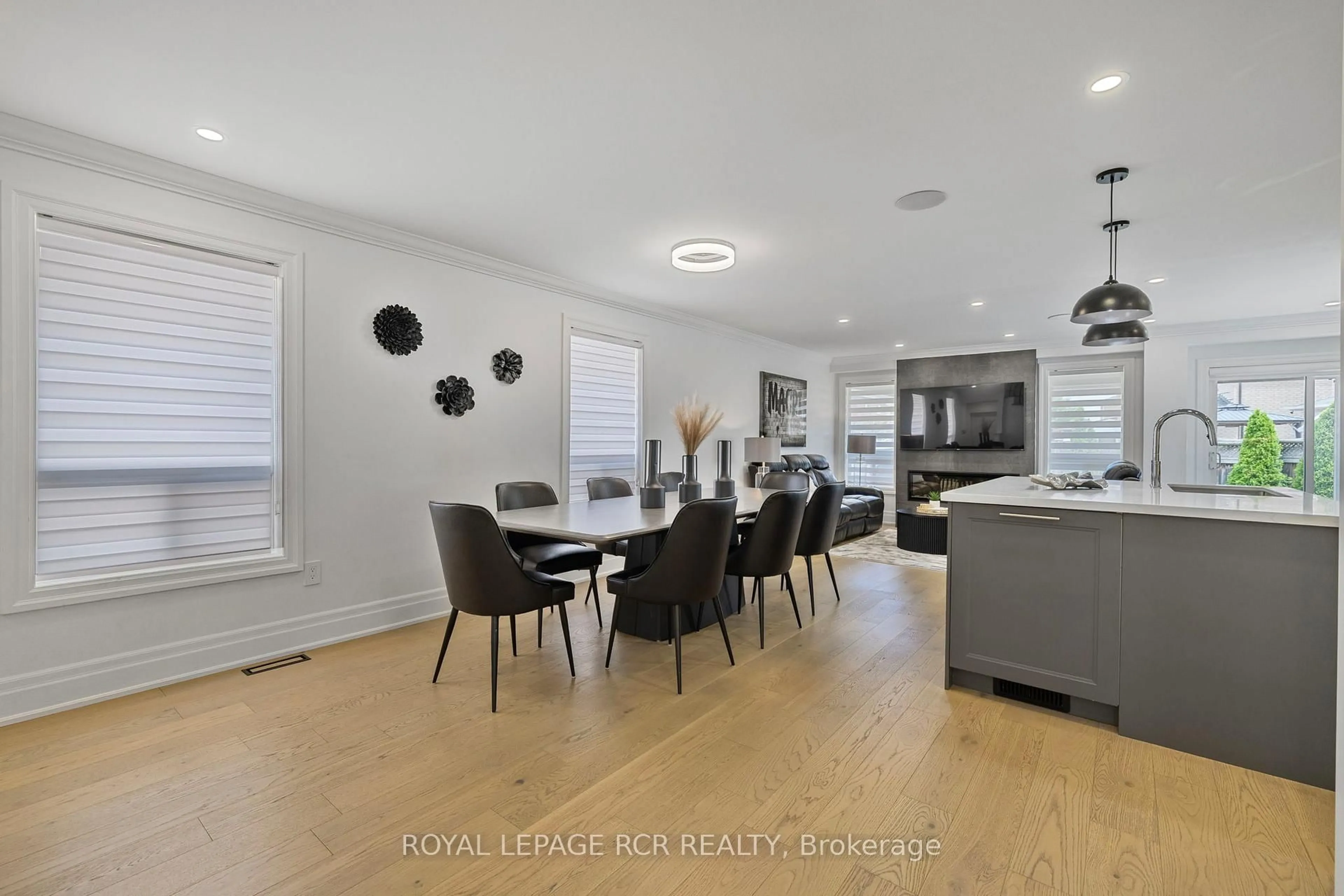Open concept kitchen, unknown for 75 Tarquini Cres, Caledon Ontario L7E 2Z5