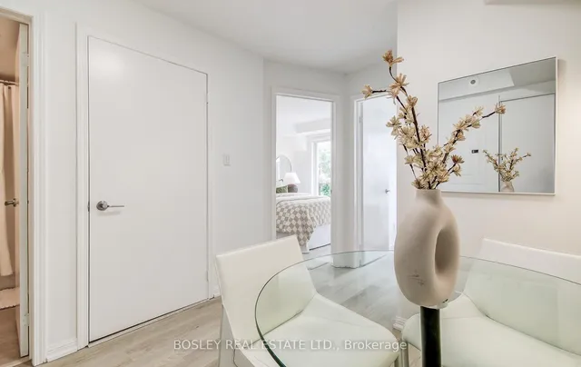 Additional image 18 of 18 Laidlaw St Unit 1018