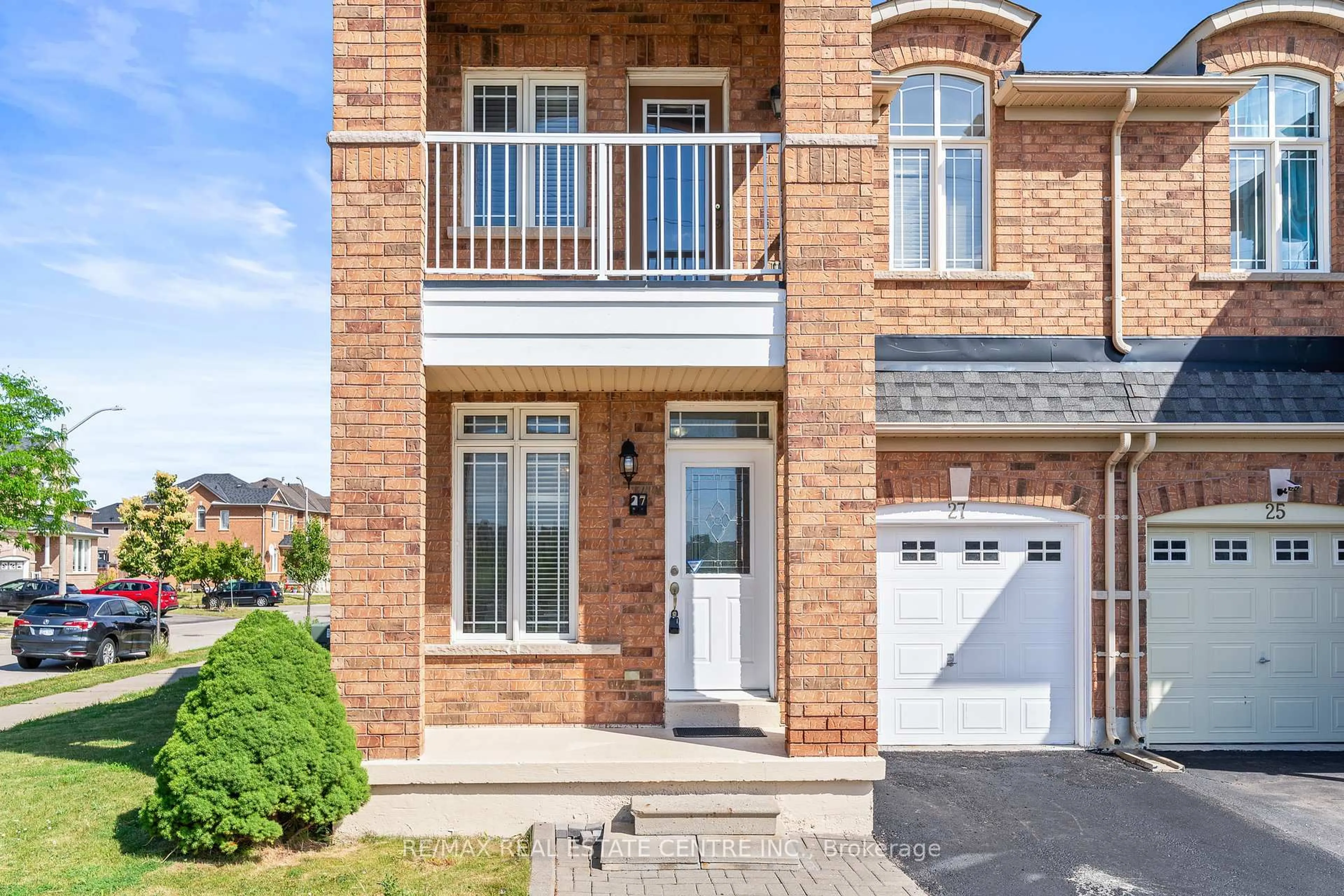 Home with brick exterior material, street for 27 Percy Gate, Brampton Ontario L7A 3S1