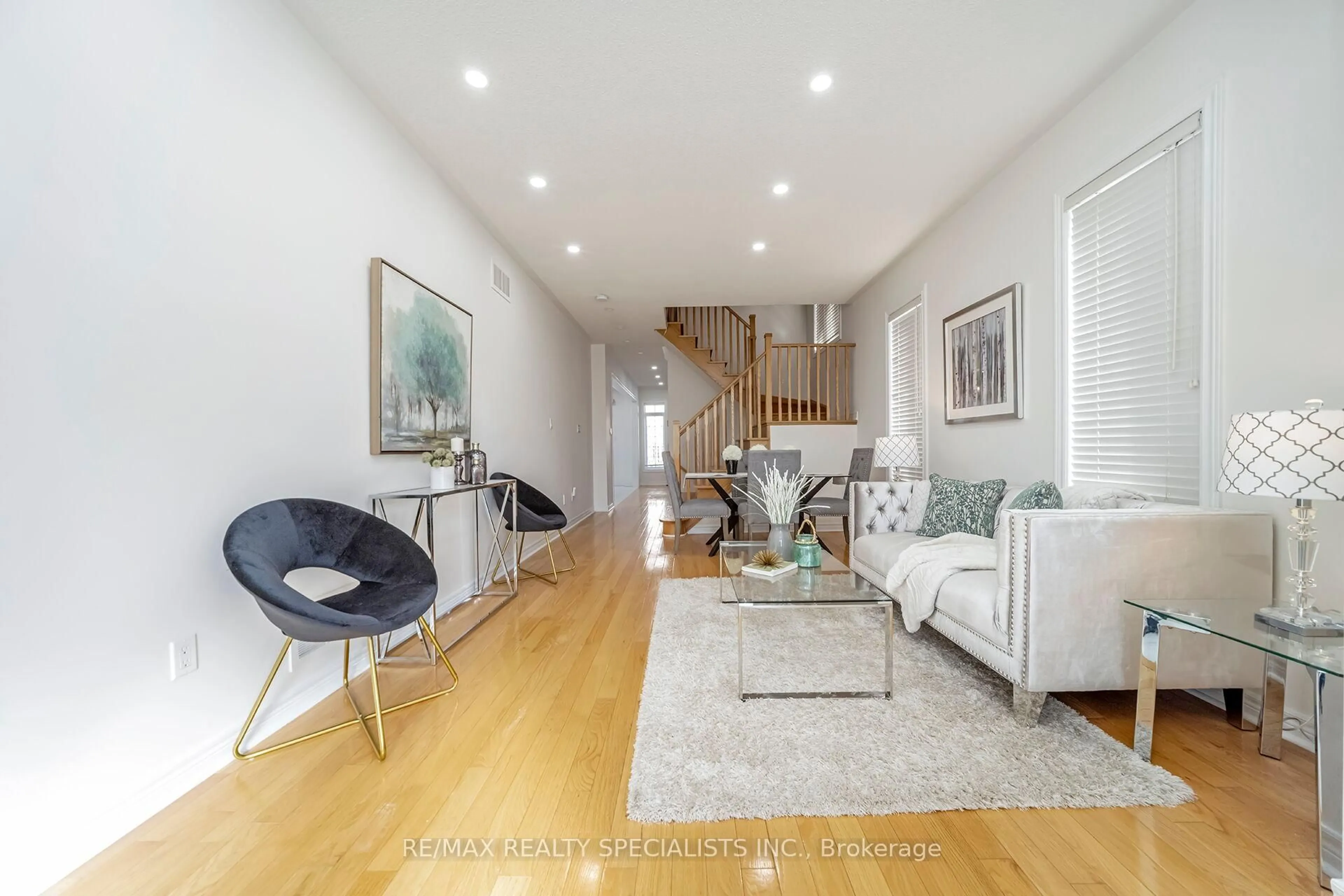 Living room with furniture, unknown for 45 Prudhome Dr, Brampton Ontario L6R 0G9