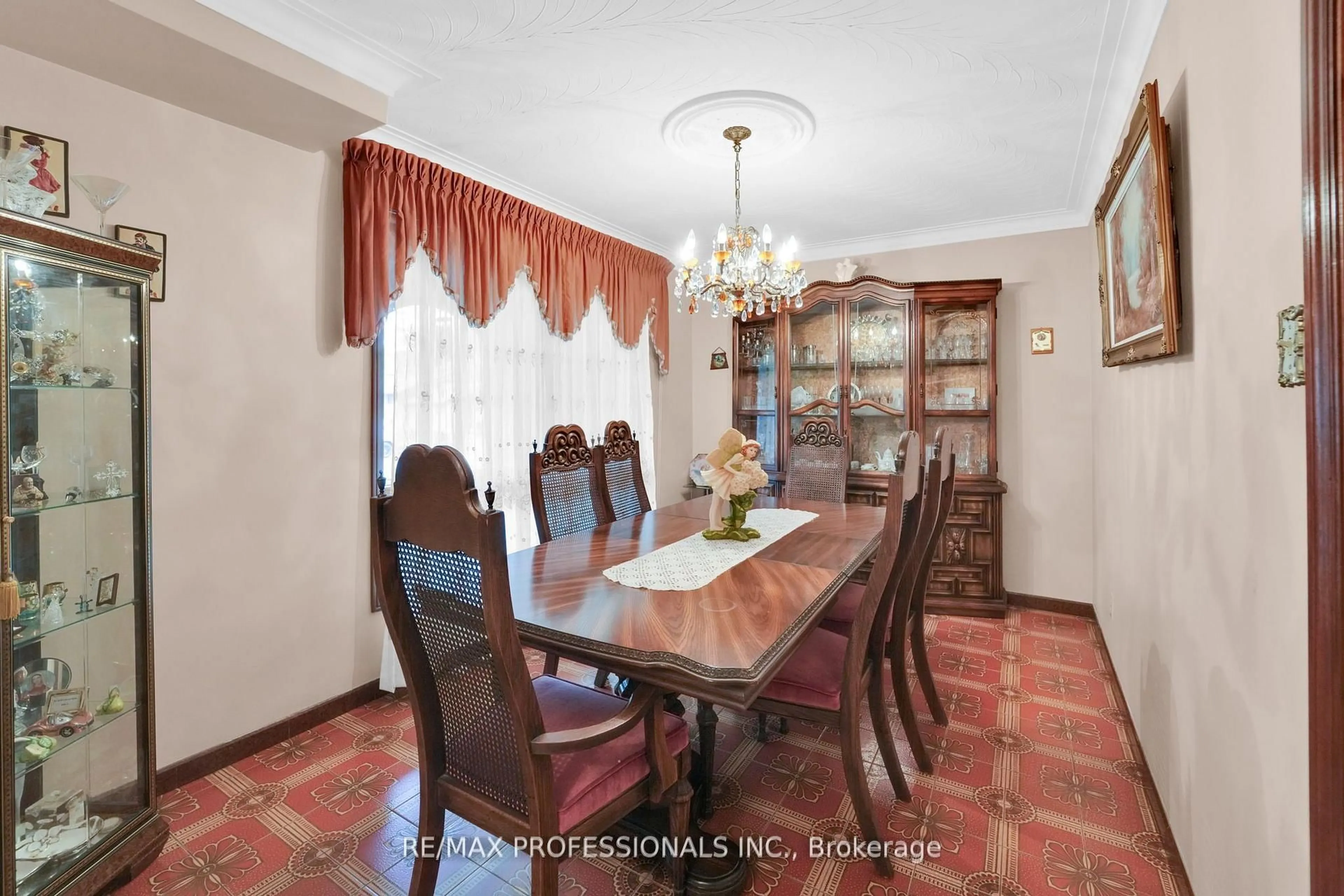 Dining room, unknown for 65 Strathburn Blvd, Toronto Ontario M9M 2X8