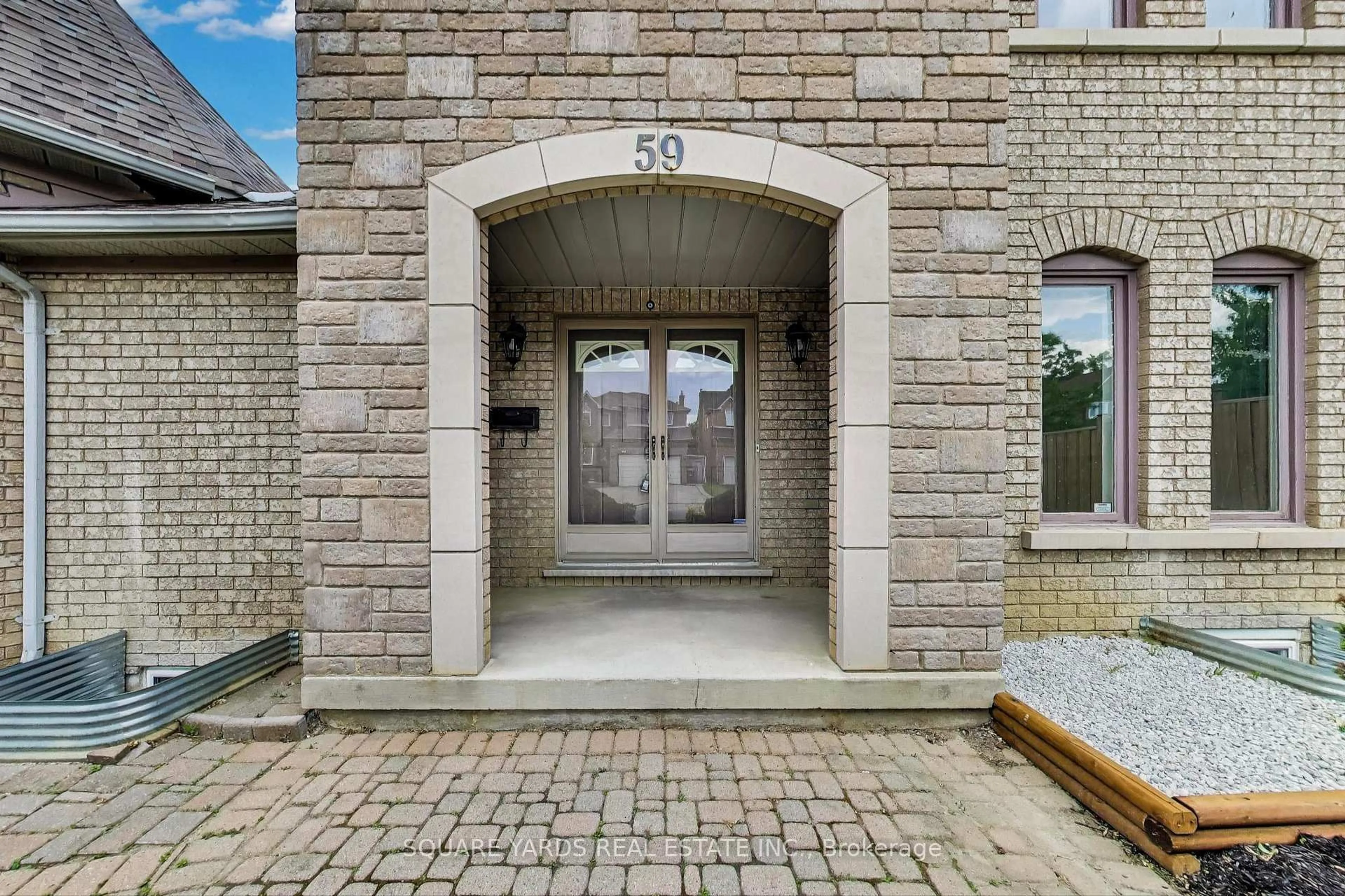 Unknown for 59 Adirondack Cres, Brampton Ontario L6R 1E5