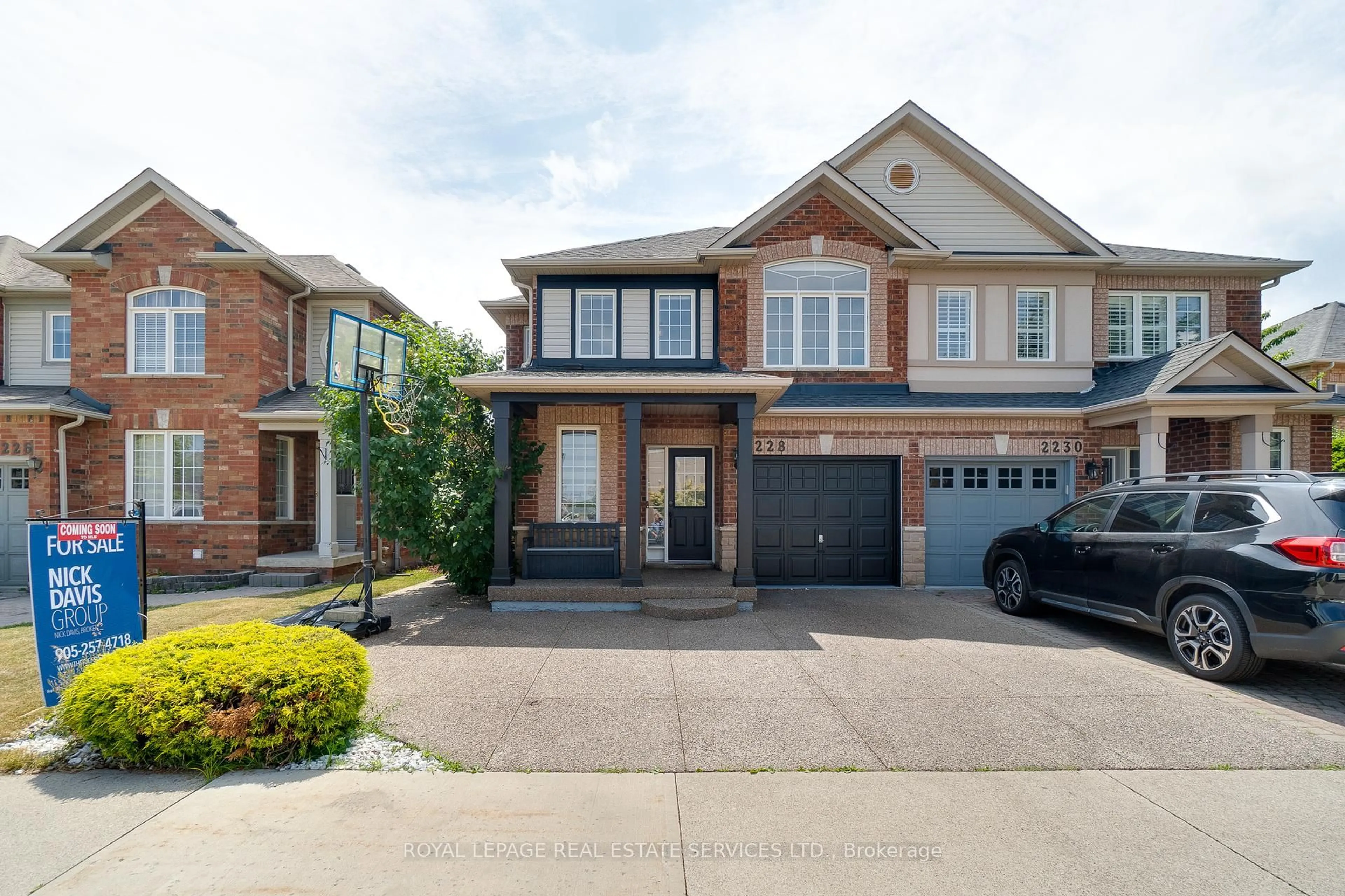 Home with brick exterior material, street for 2228 Sutton Dr, Burlington Ontario L7L 7K4