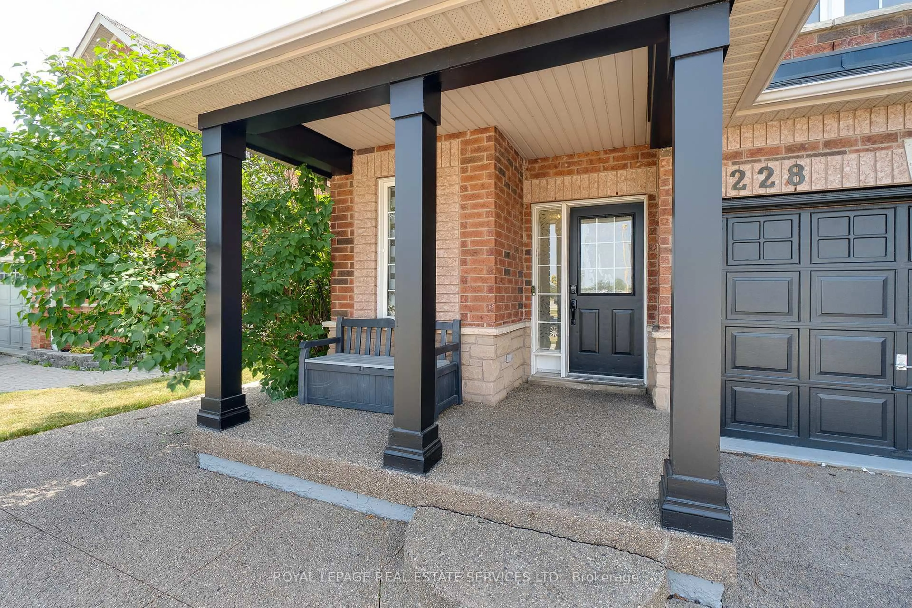 Unknown for 2228 Sutton Dr, Burlington Ontario L7L 7K4