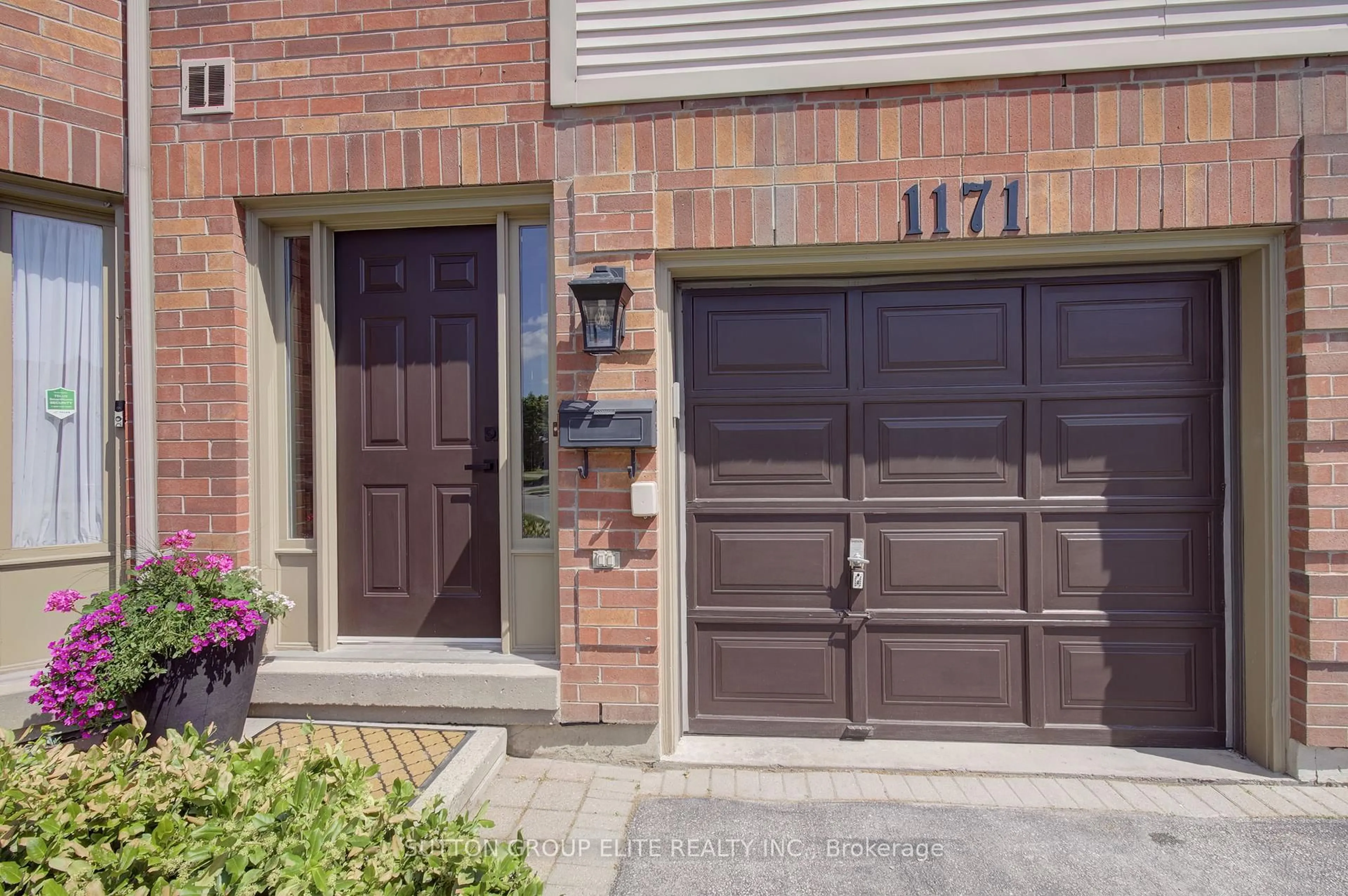 Unknown for 1171 Upper Village Dr, Mississauga Ontario L5E 3J1