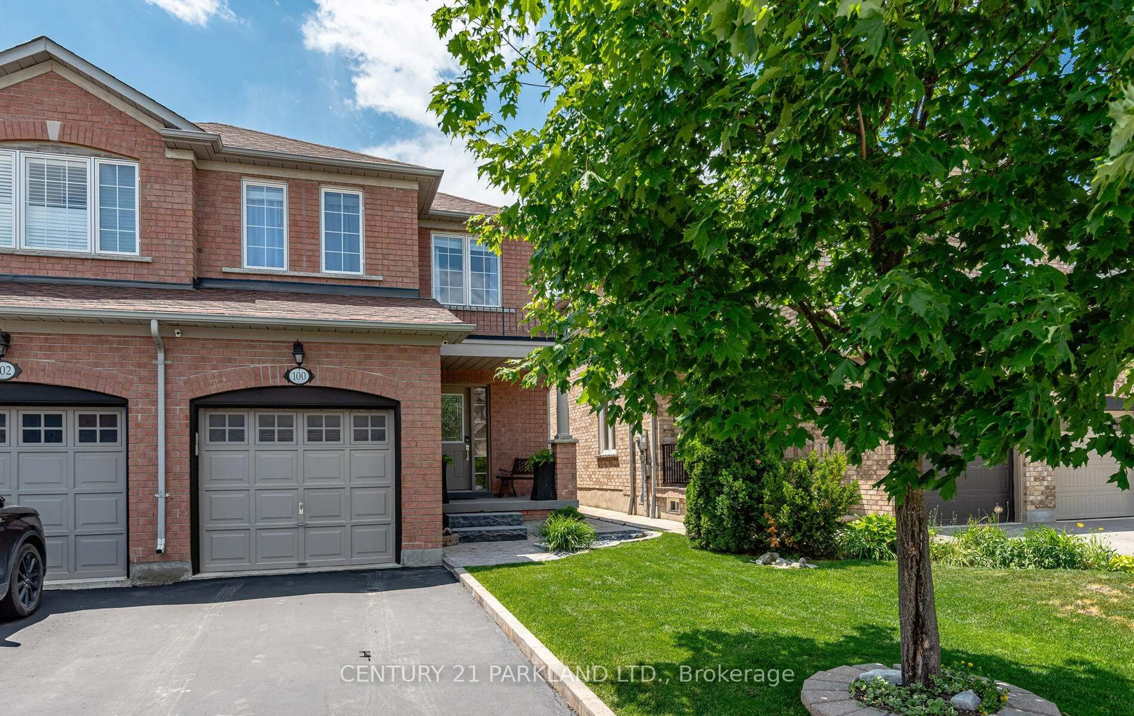 Home with brick exterior material, street for 100 Humbershed Cres, Caledon Ontario L7E 2X4