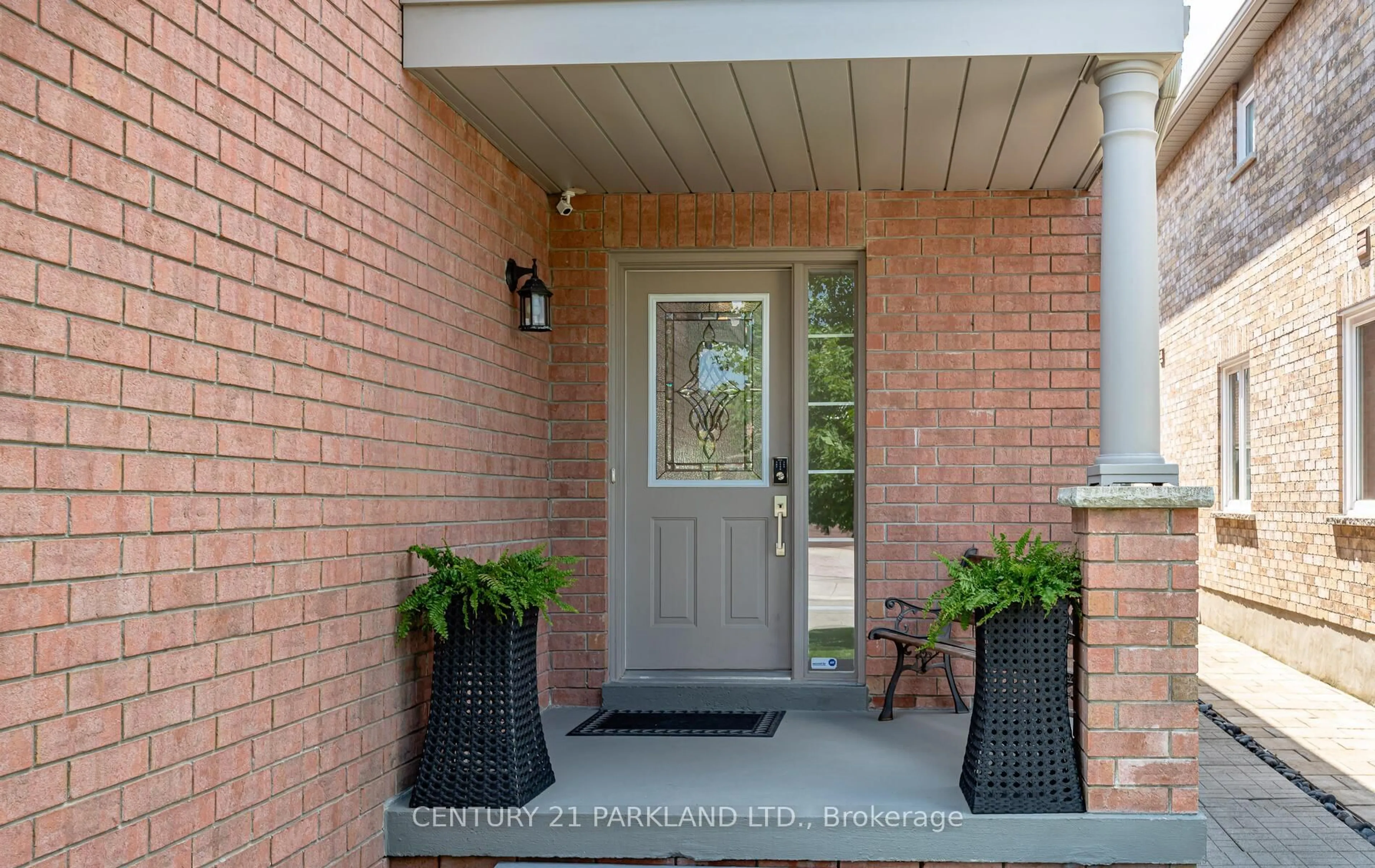 Unknown for 100 Humbershed Cres, Caledon Ontario L7E 2X4