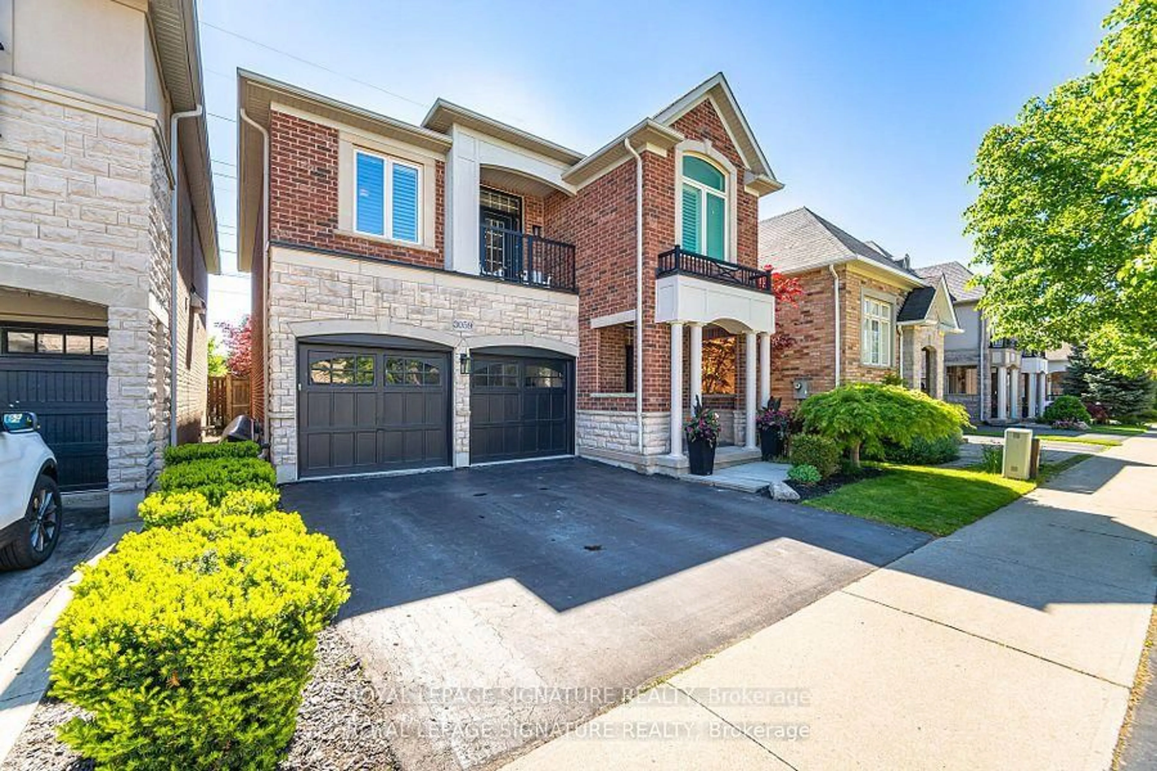 Home with brick exterior material, street for 3059 Ferguson Dr, Burlington Ontario L7M 0G6