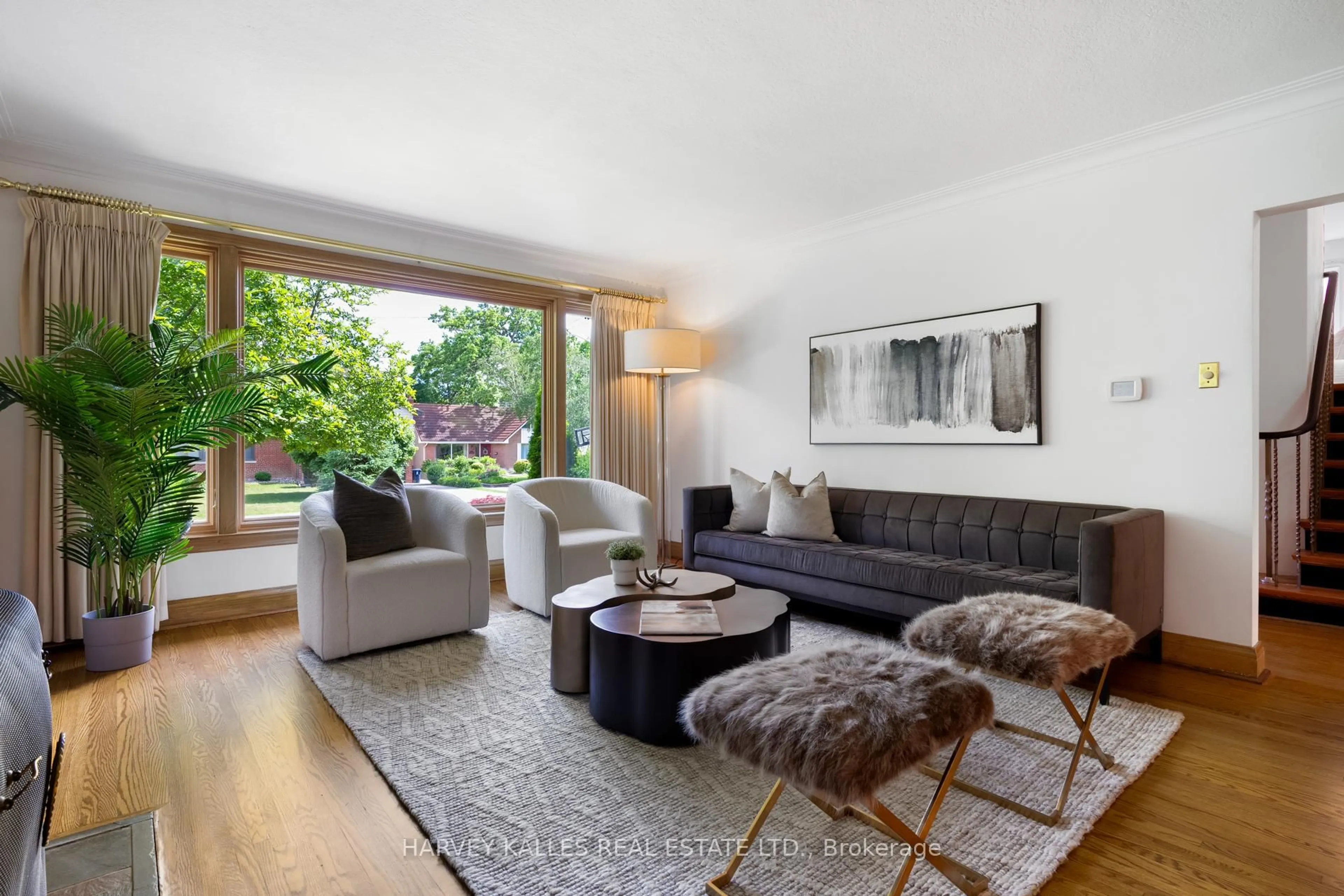 Living room with furniture, unknown for 10 Northolt Crt, Toronto Ontario M9A 3B1
