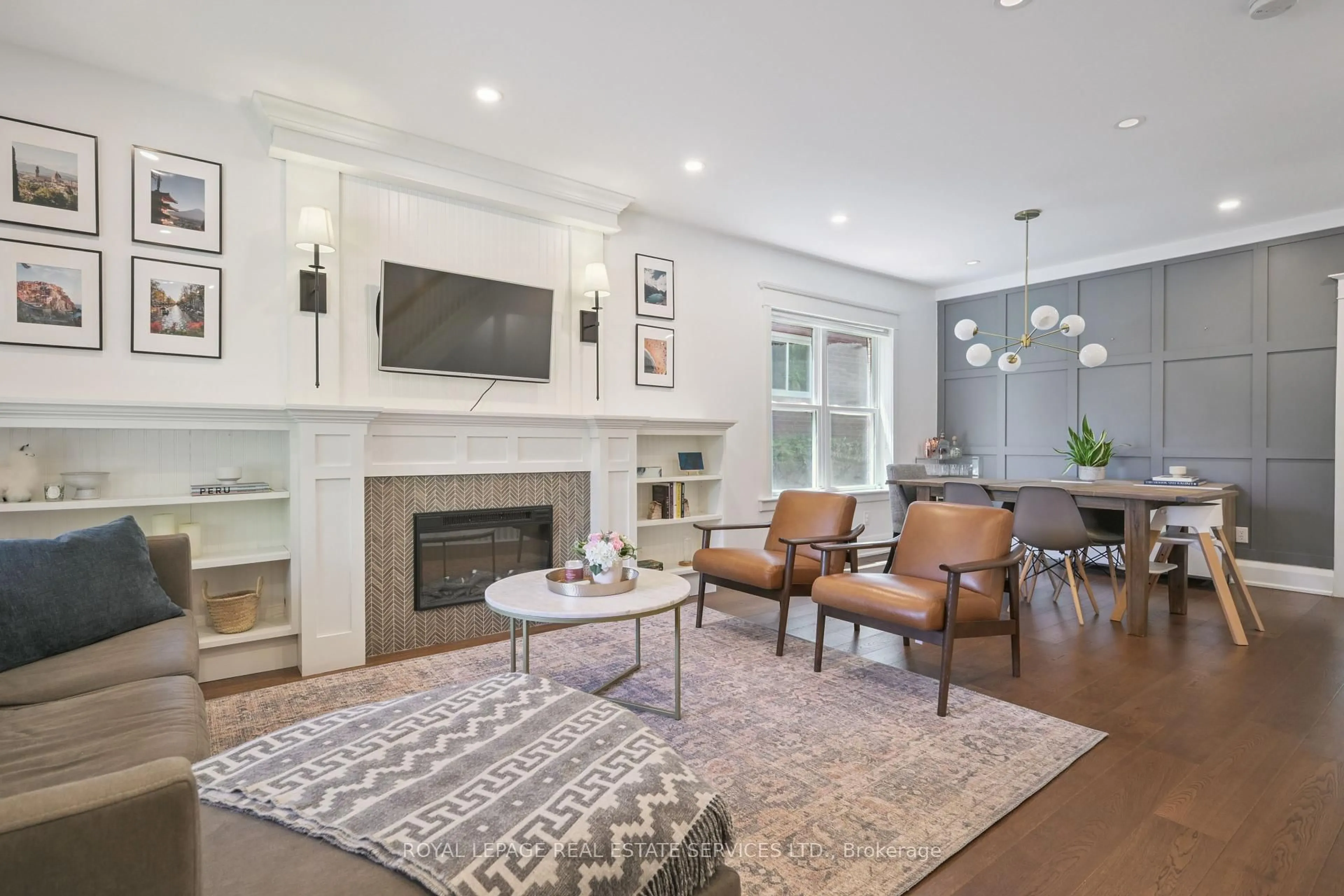 Living room with furniture, unknown for 134 Lake Cres, Toronto Ontario M8V 1W1