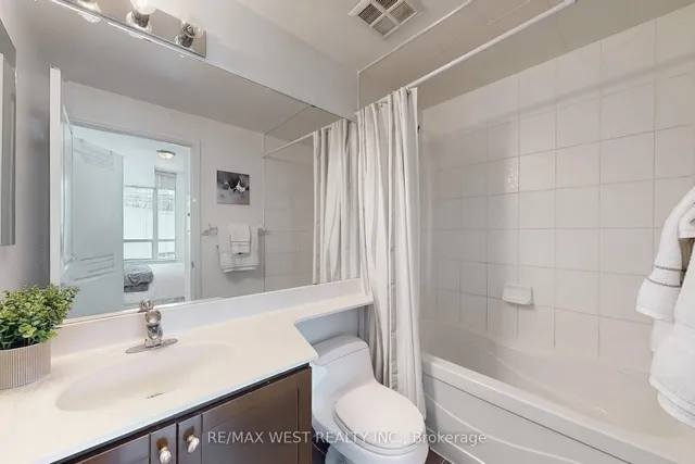 Additional image 20 of 80 Absolute Ave Unit 206