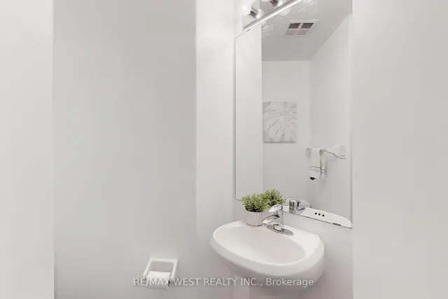 Additional image 17 of 80 Absolute Ave Unit 206