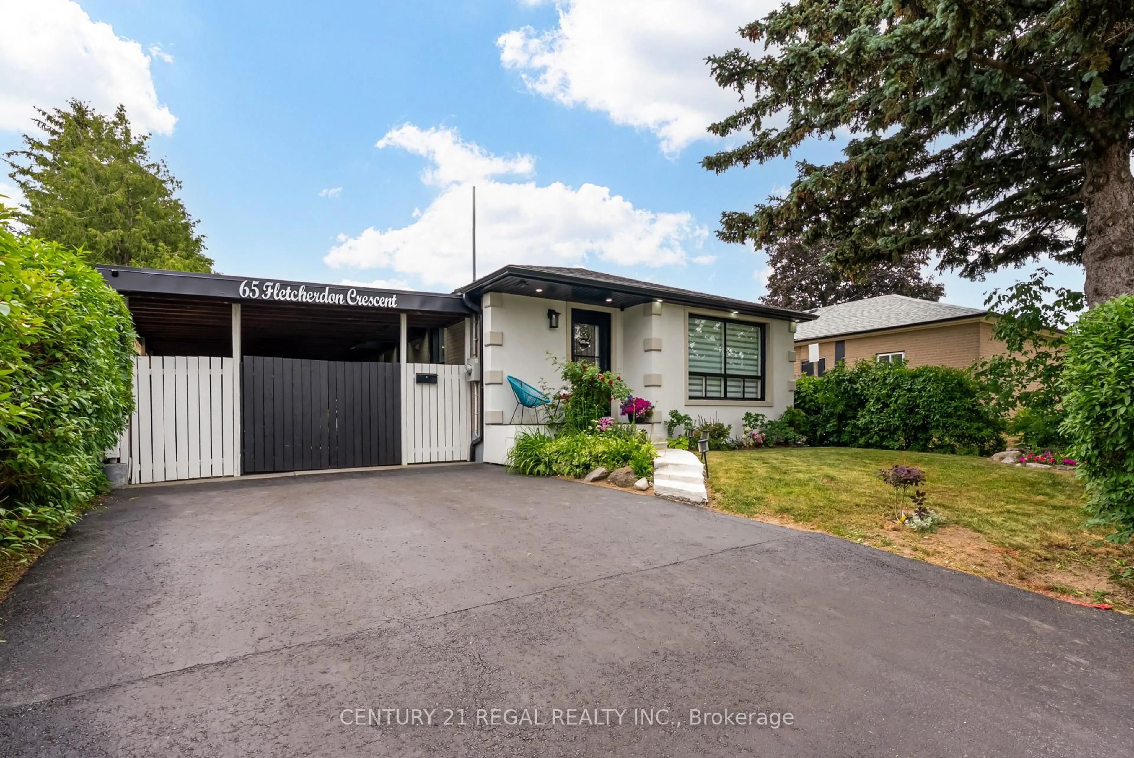 Home with vinyl exterior material, street for 65 Fletcherdon Cres, Toronto Ontario M3N 1S2