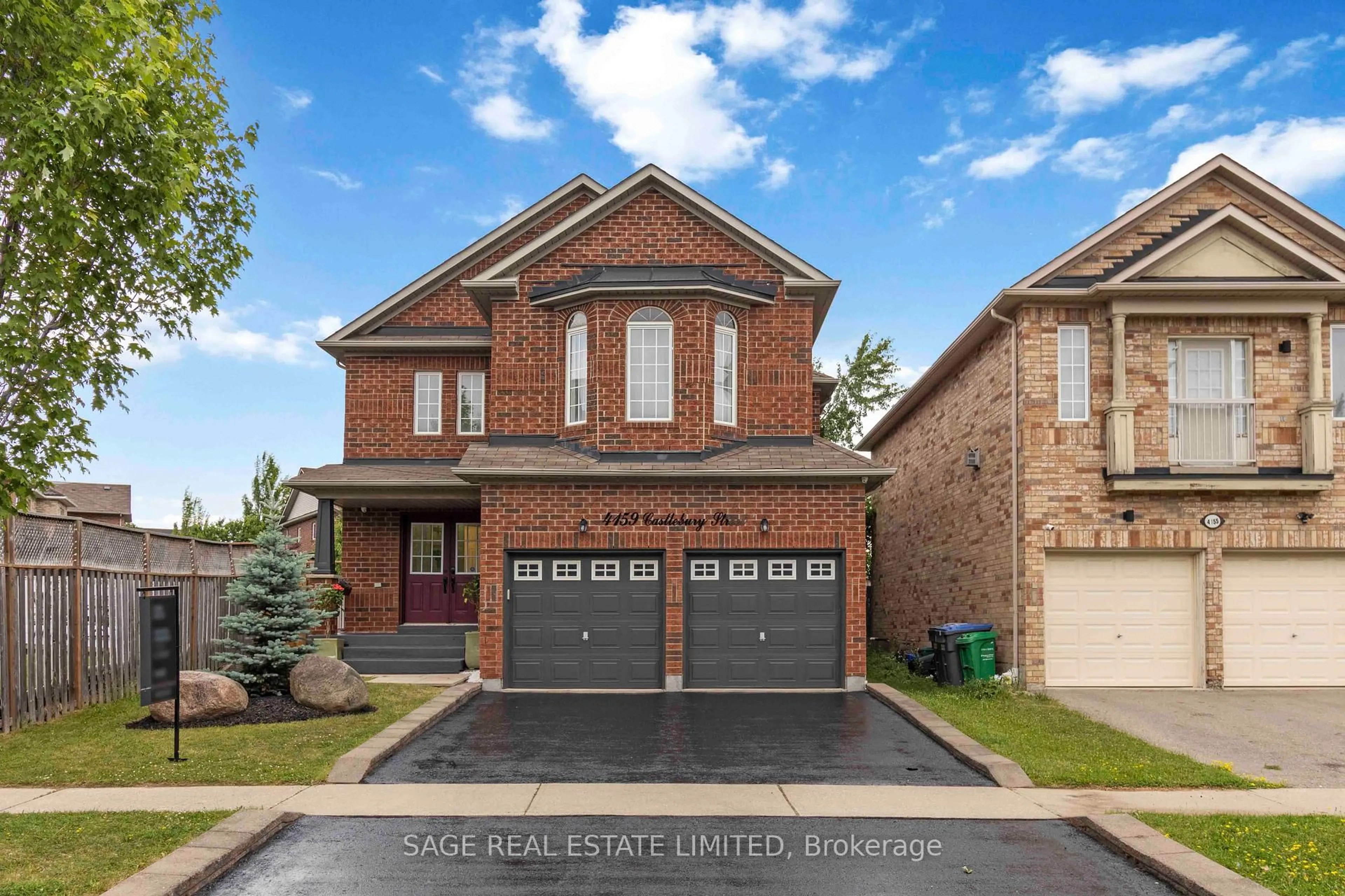 Home with brick exterior material, street for 4159 Castlebury St, Mississauga Ontario L5V 3C4