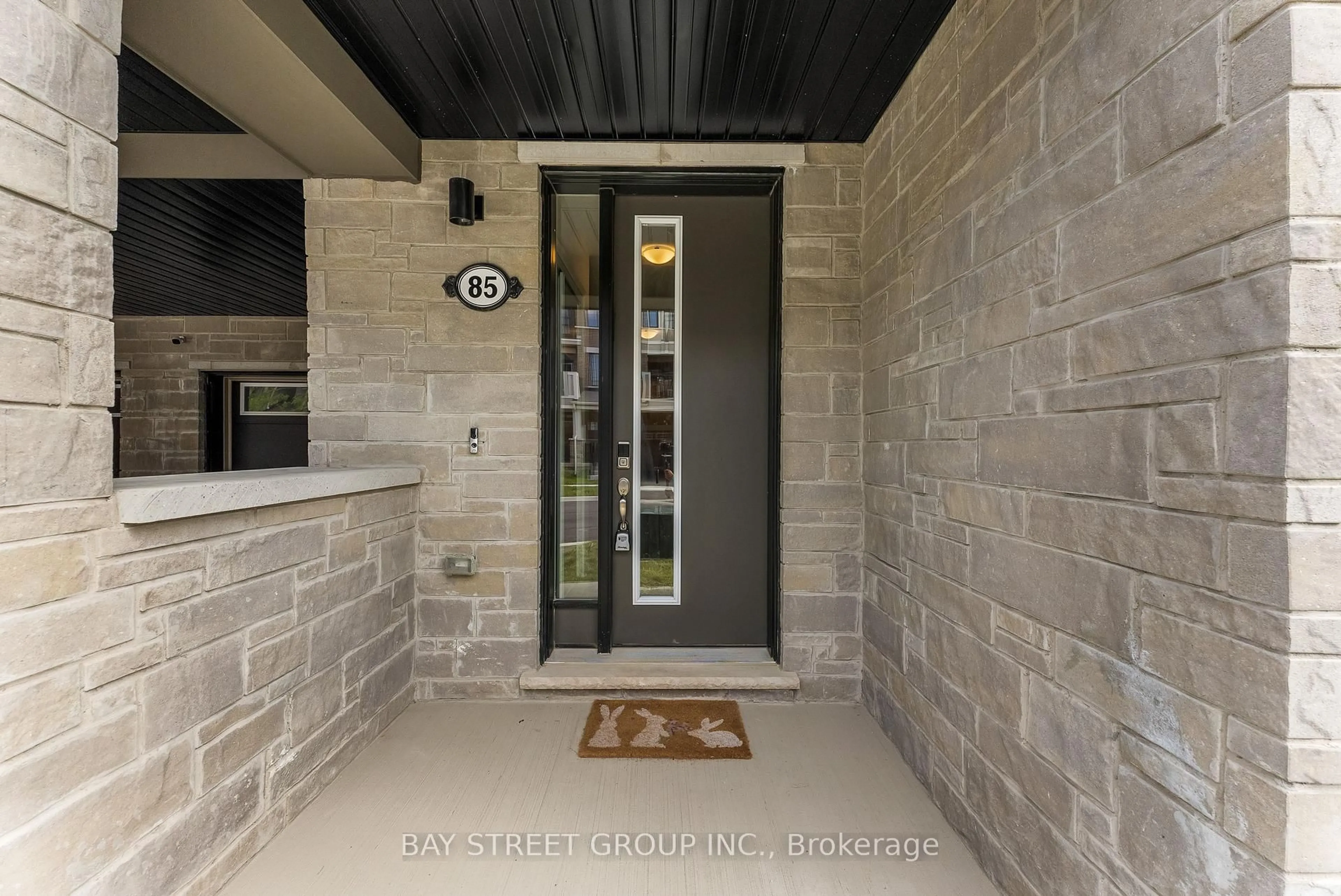 Indoor entryway for 85 Melmar St, Brampton Ontario L7A 5K8