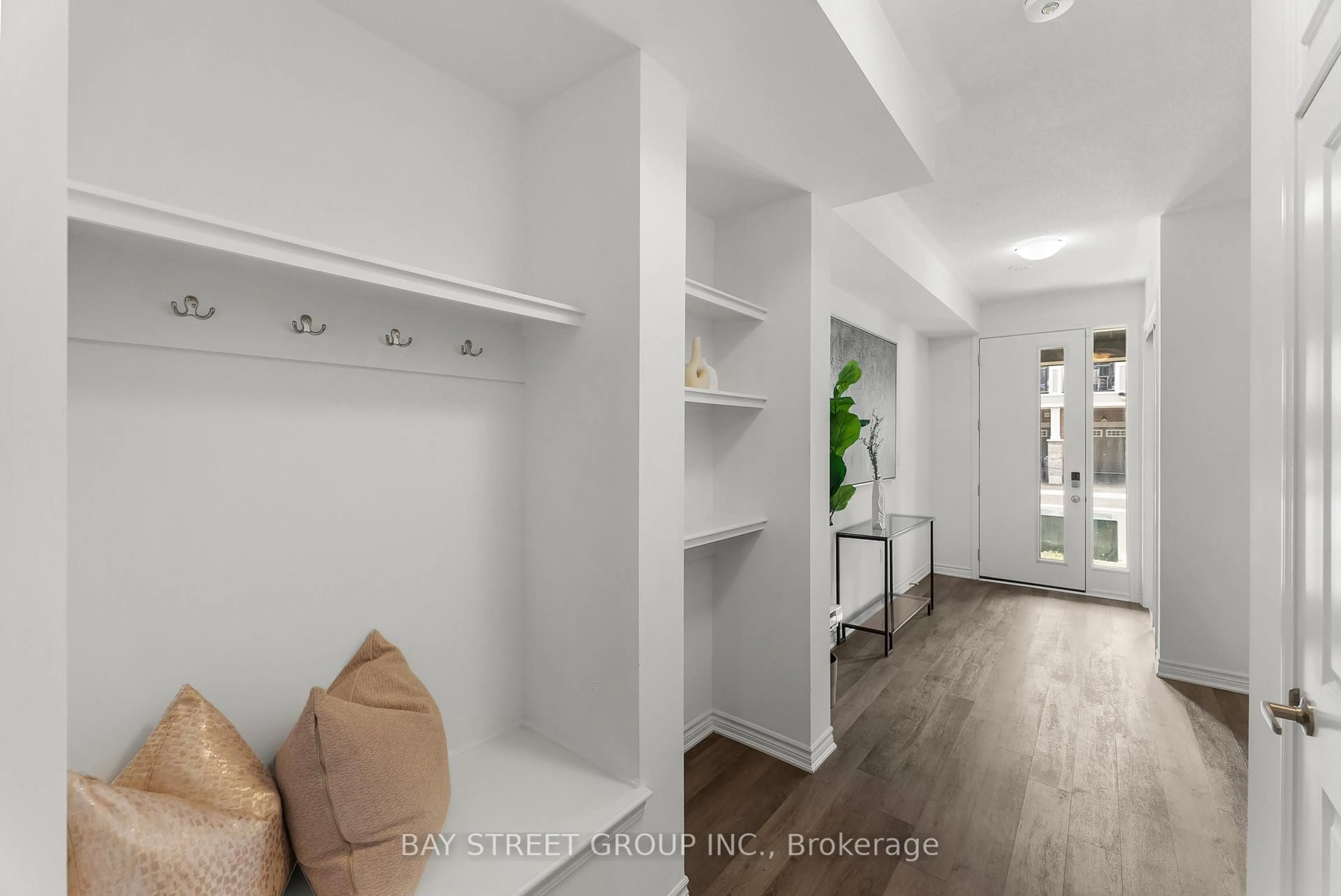 Indoor entryway for 85 Melmar St, Brampton Ontario L7A 5K8