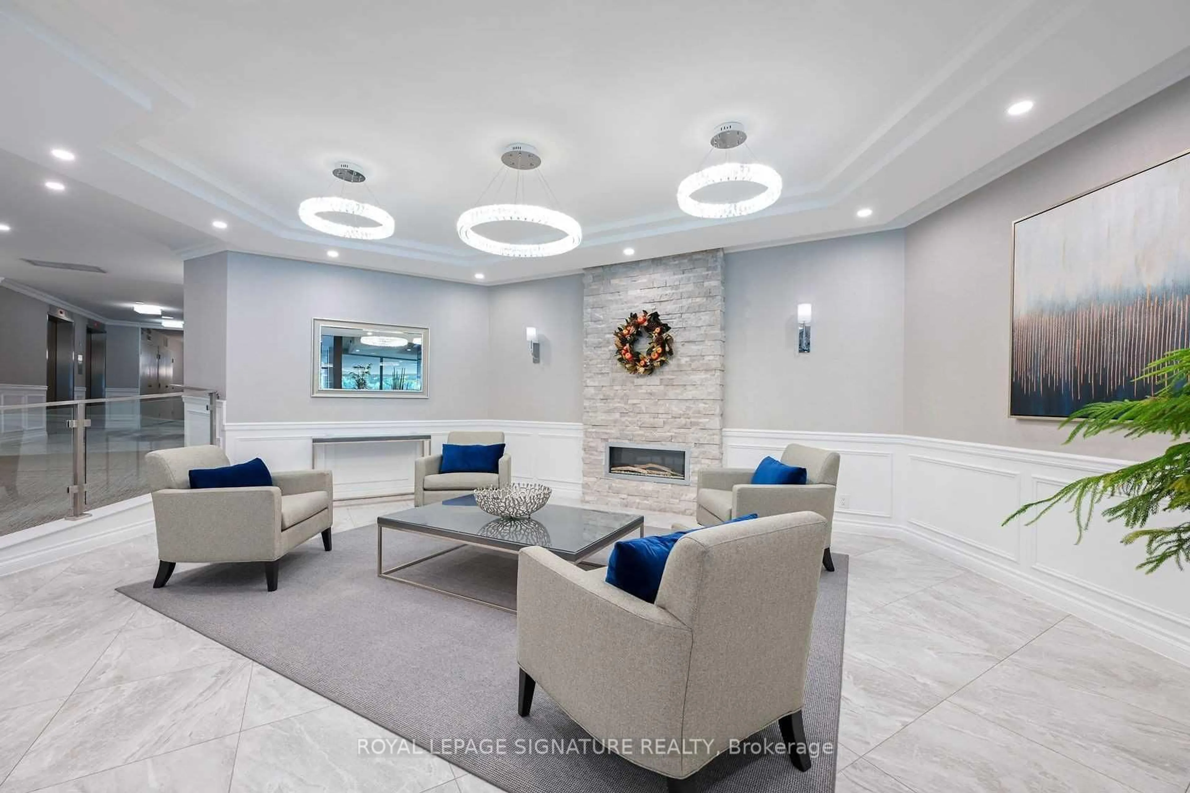 Lobby for 1300 Bloor St #810, Mississauga Ontario L4Y 3Z2