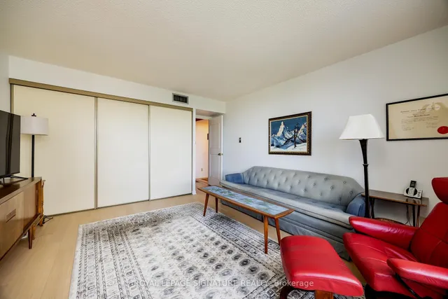Additional image 41 of 1300 Bloor St Unit 810