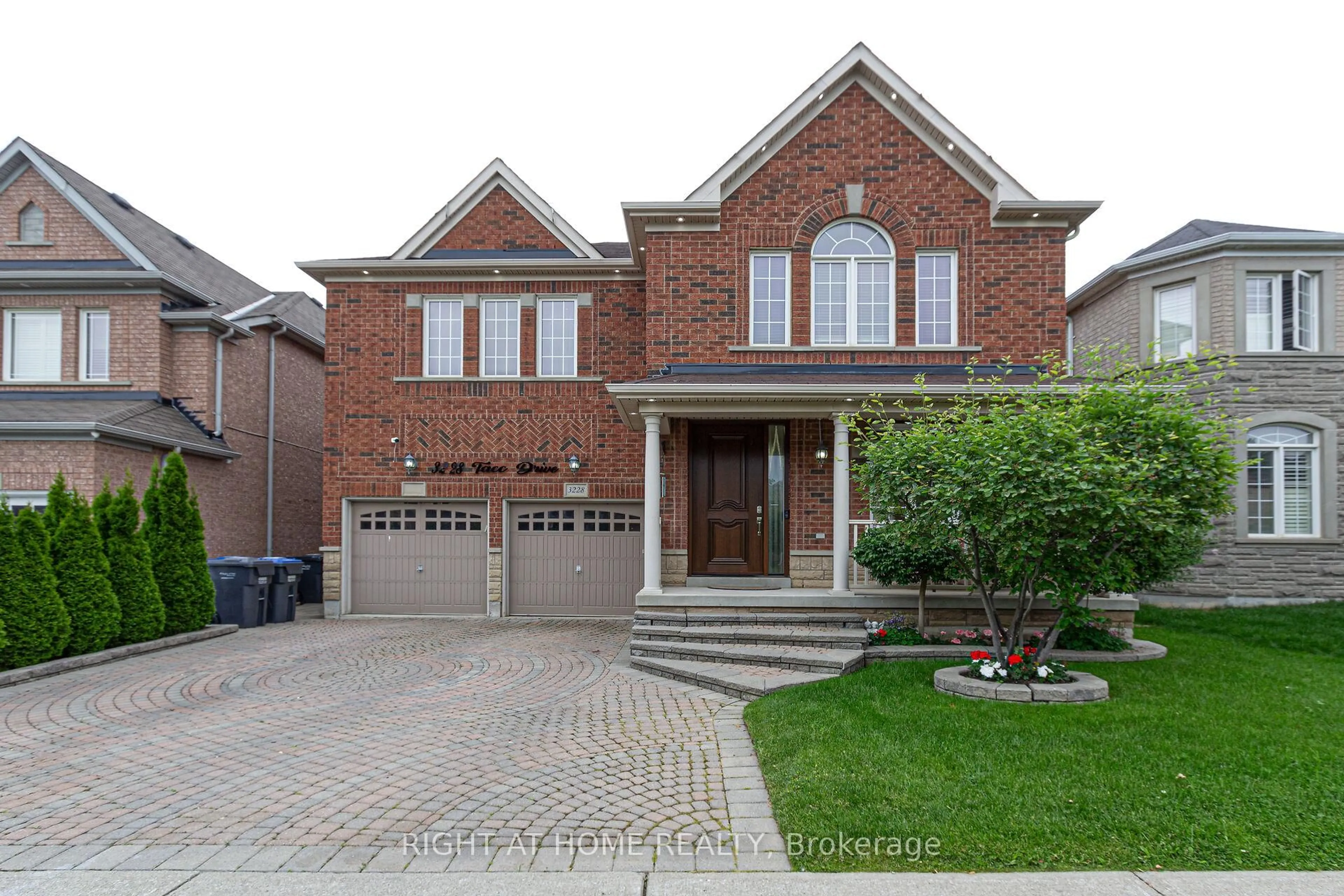 Home with brick exterior material, street for 3228 TACC Dr, Mississauga Ontario L6M 0H3