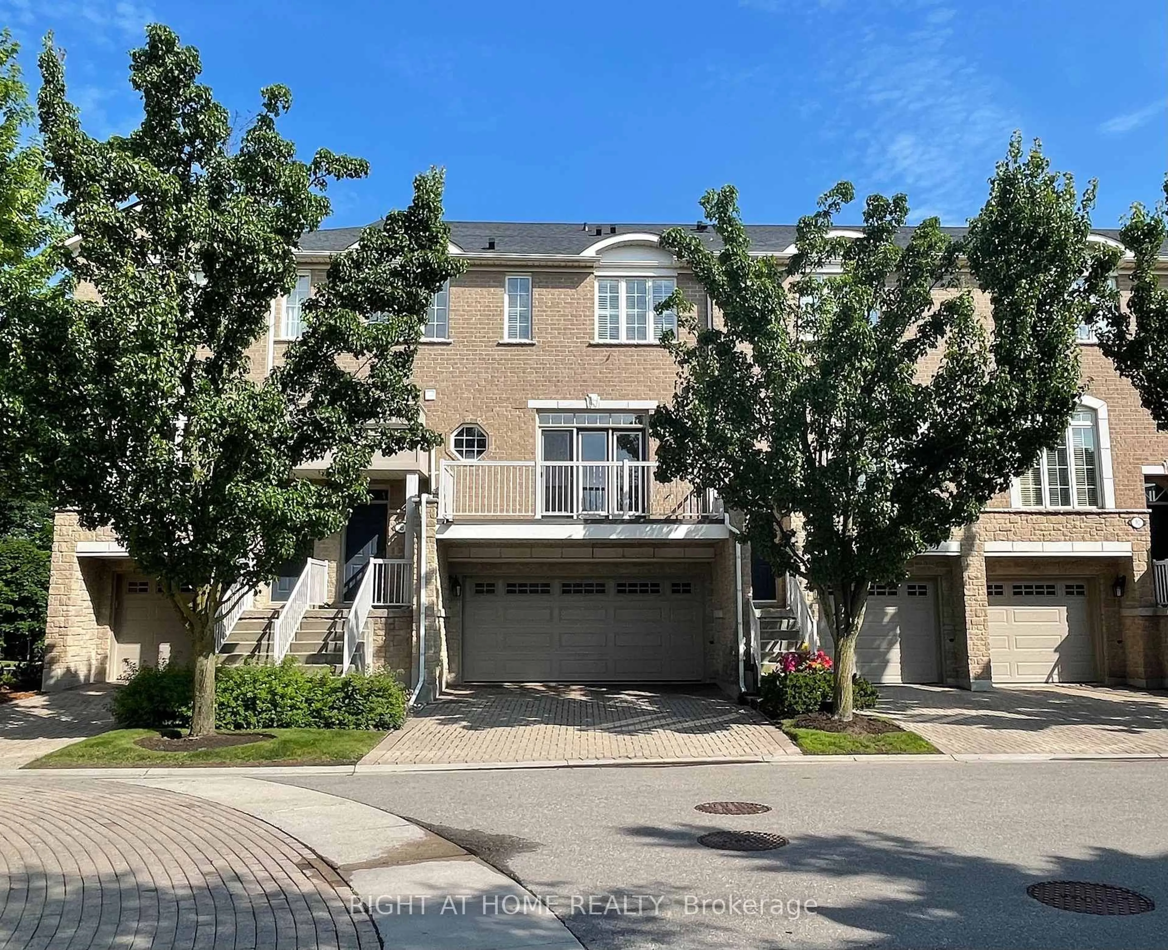 A pic from outside/outdoor area/front of a property/back of a property/a pic from drone, street for 1169 Dorval Dr #8, Oakville Ontario L6M 4V7