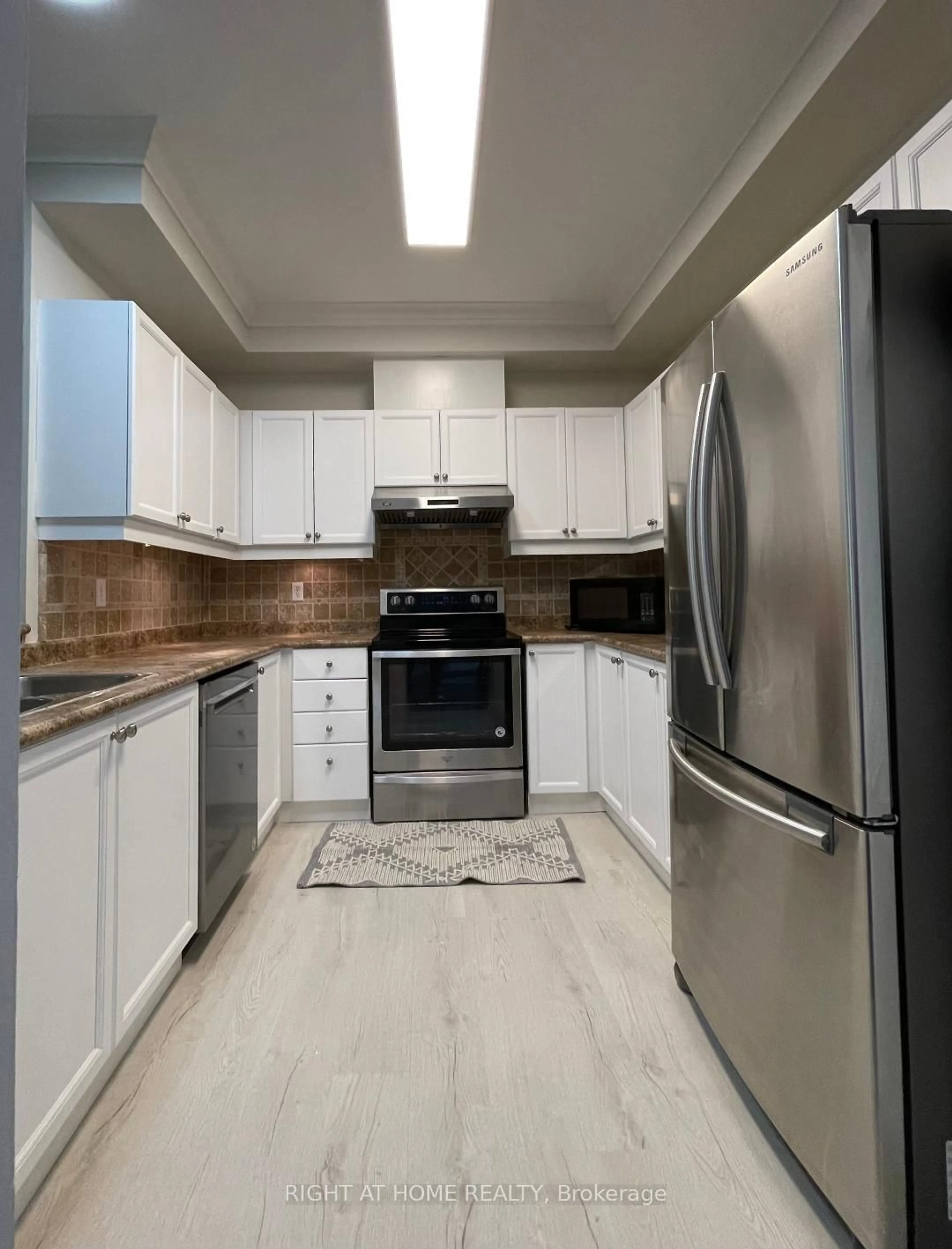 Unknown for 1169 Dorval Dr #8, Oakville Ontario L6M 4V7