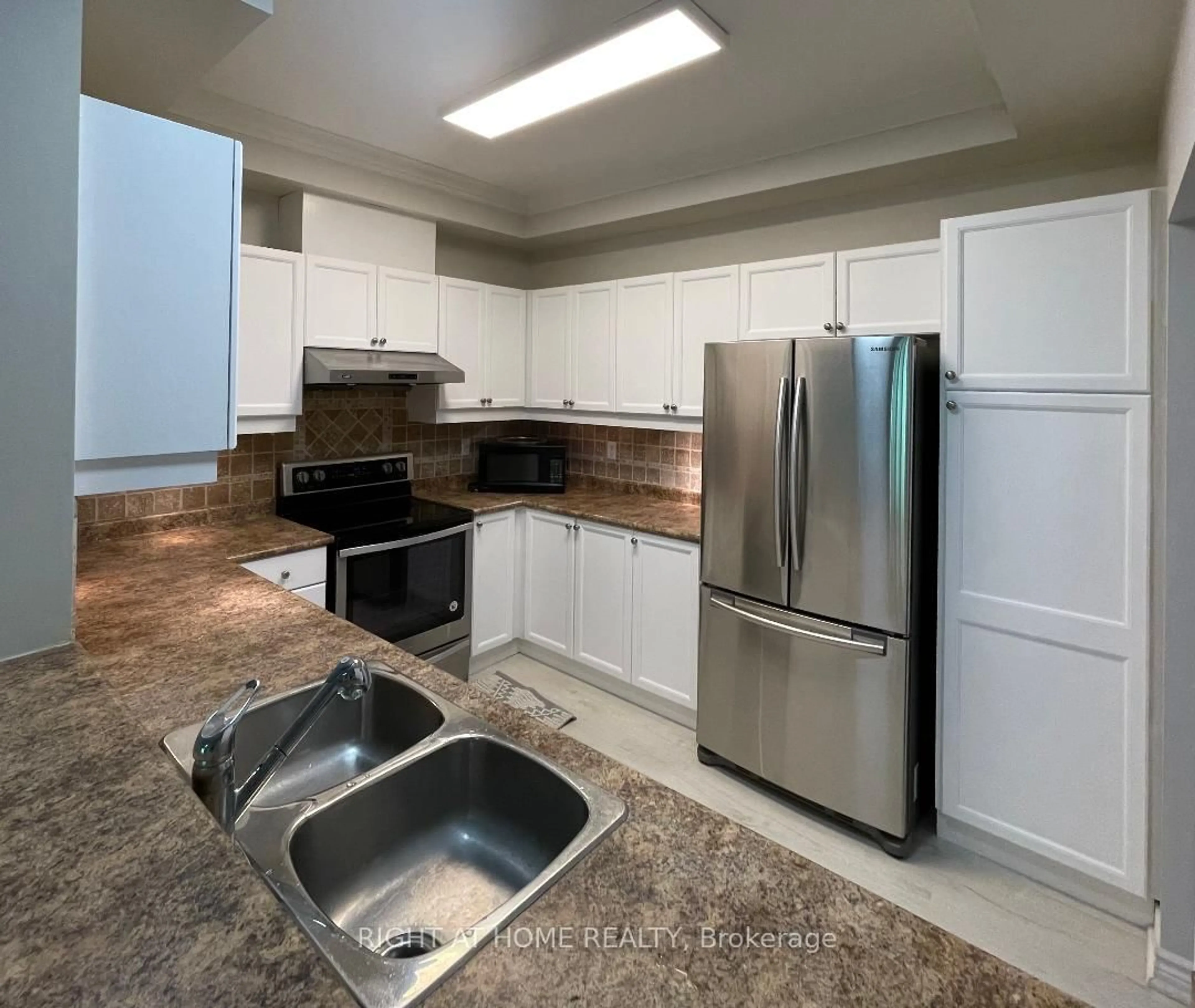 Unknown for 1169 Dorval Dr #8, Oakville Ontario L6M 4V7
