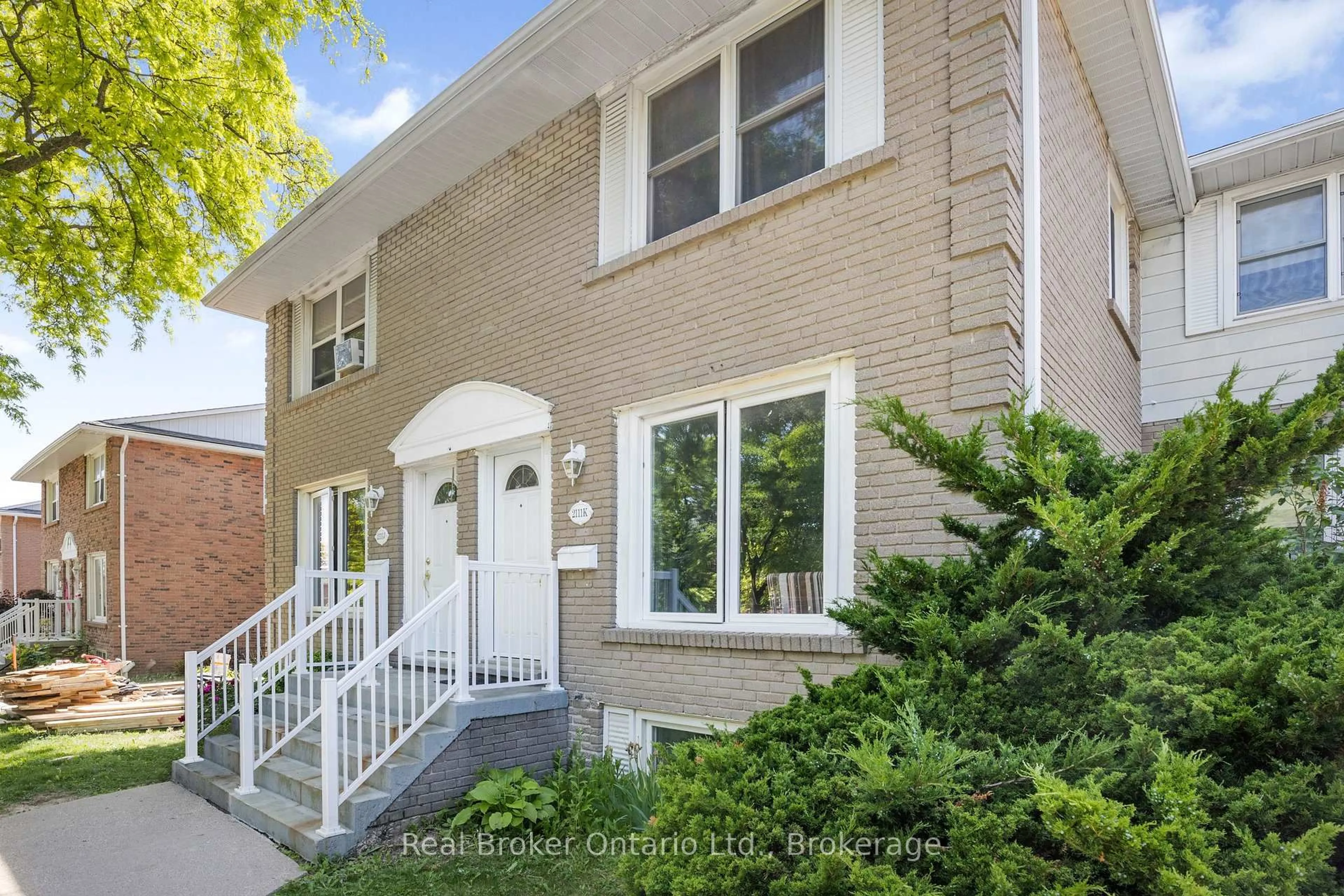 Home with brick exterior material, street for 2111 Meadowbrook Rd #k, Burlington Ontario L7P 2A5