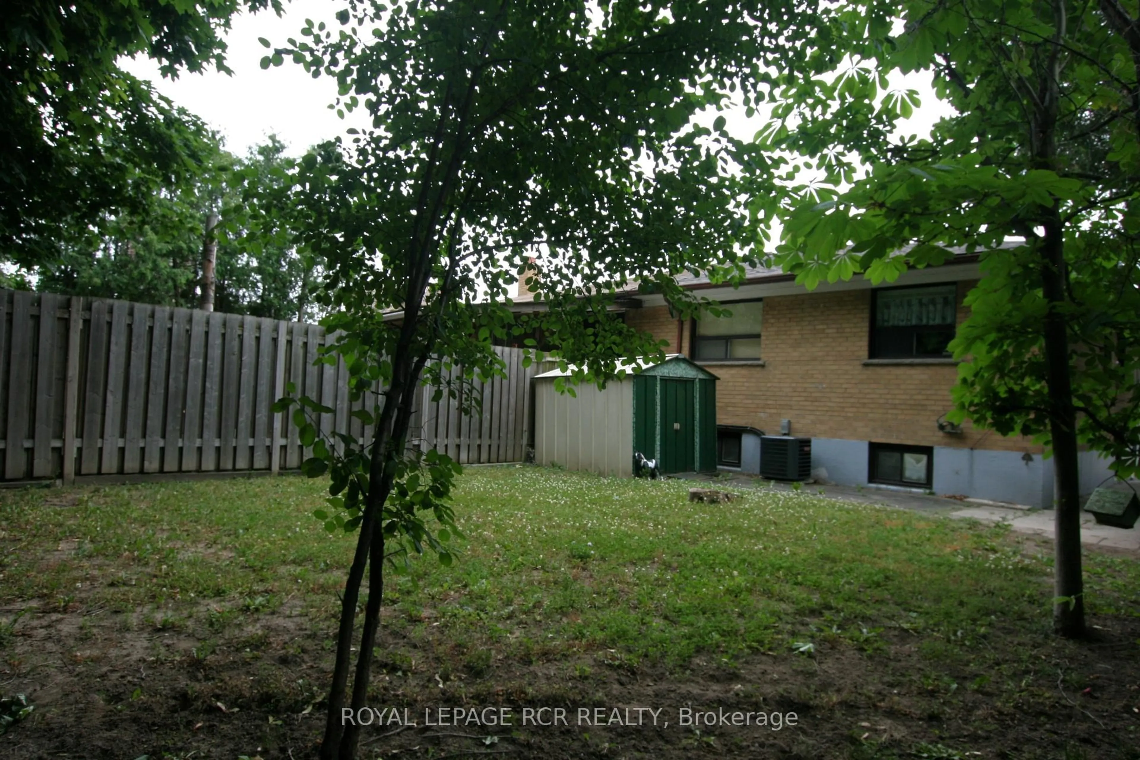 Unknown for 69 Neames Cres, Toronto Ontario M3L 1K8
