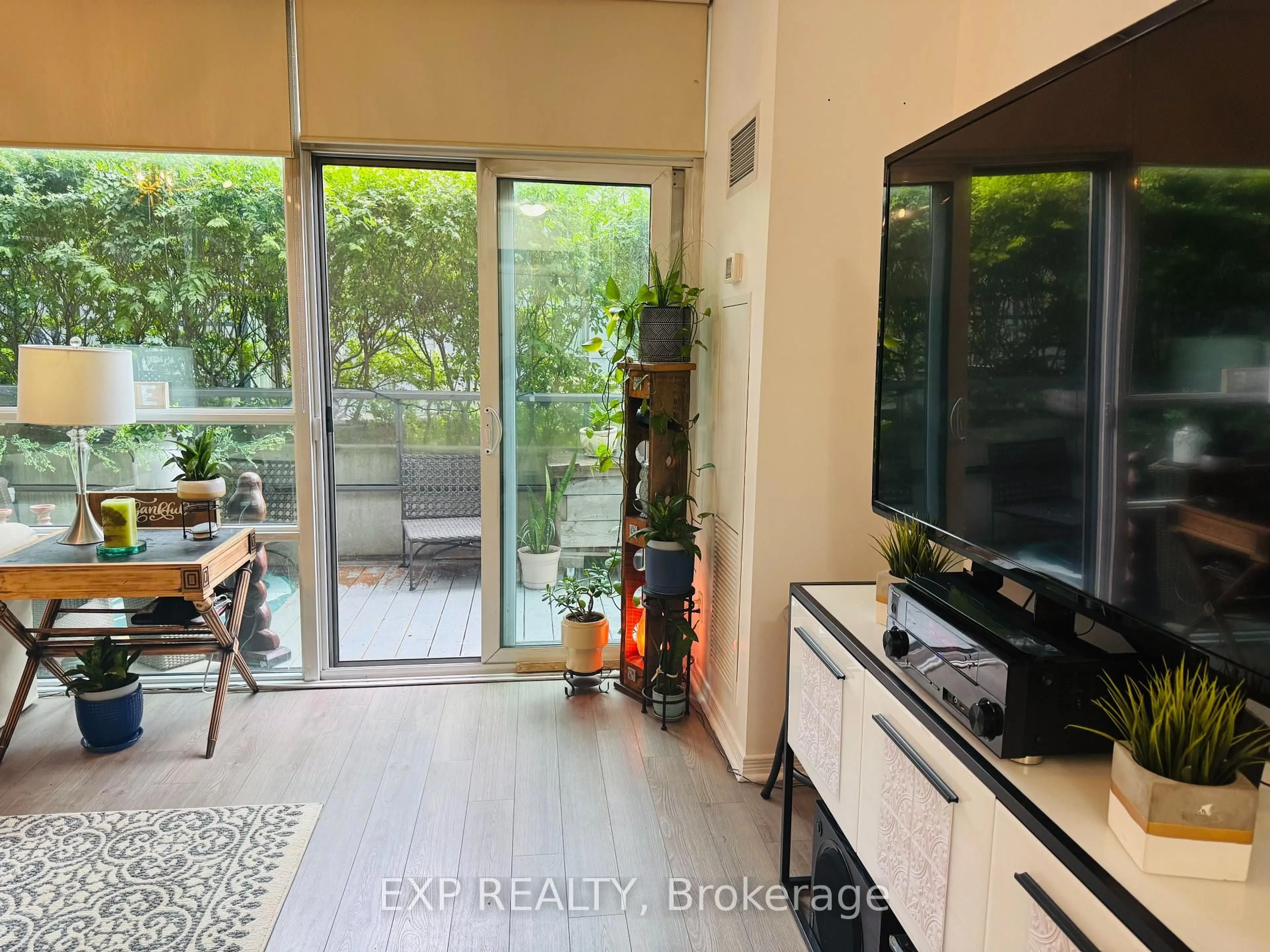 A pic of a room for 2230 Lake Shore Blvd #201, Toronto Ontario M8V 0B2